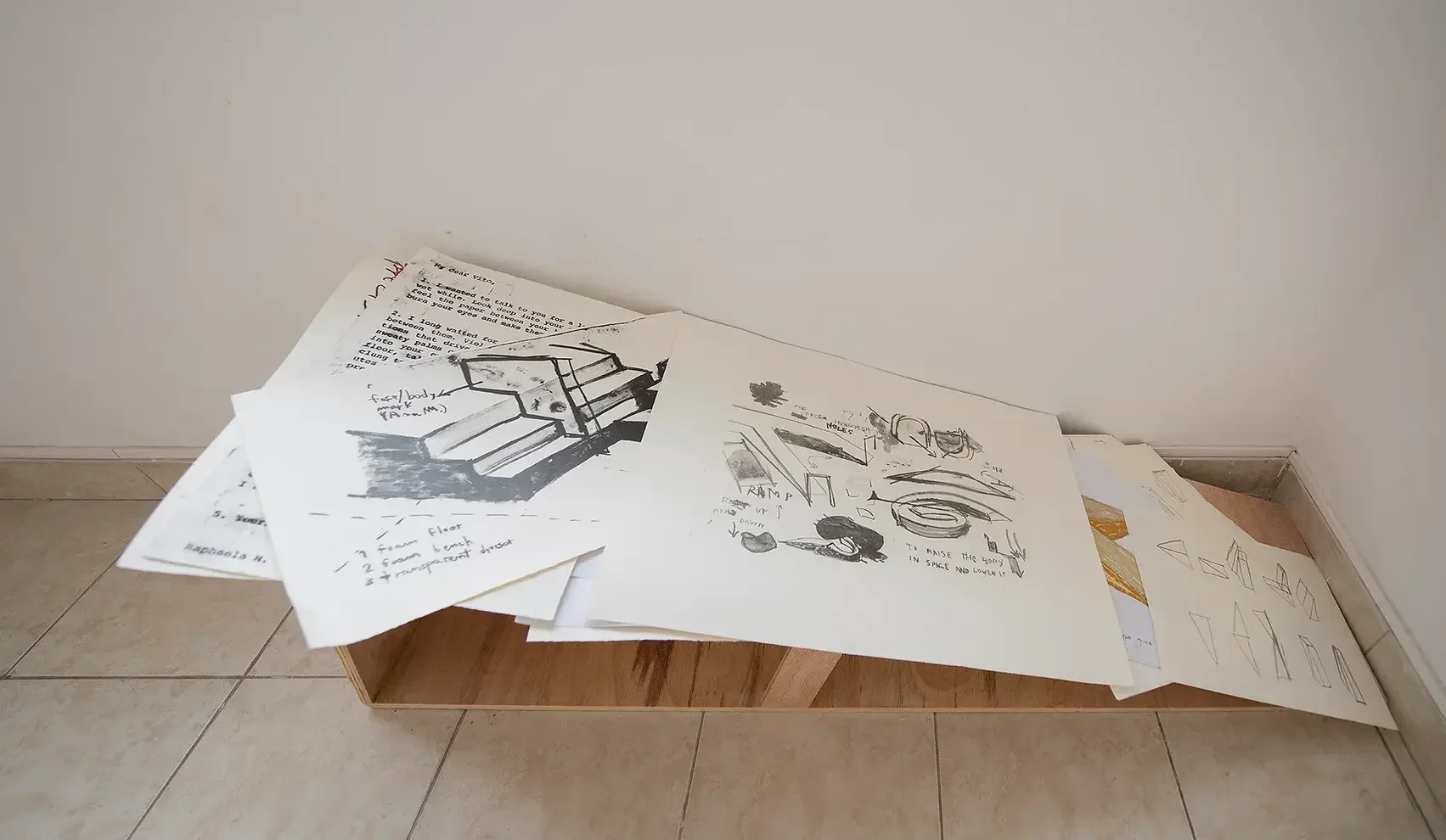  Raphaela Melsohn,  Arquitetura modular para um habitar coletivo , trabalho desenvolvido ao longo da residência Ybytu, 2023. Foto: Ding Musa. Cortesia da YBYTU e artista. 