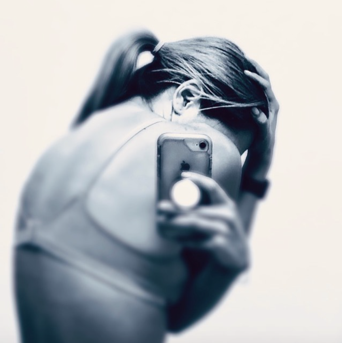 nicollecureart-pain.png