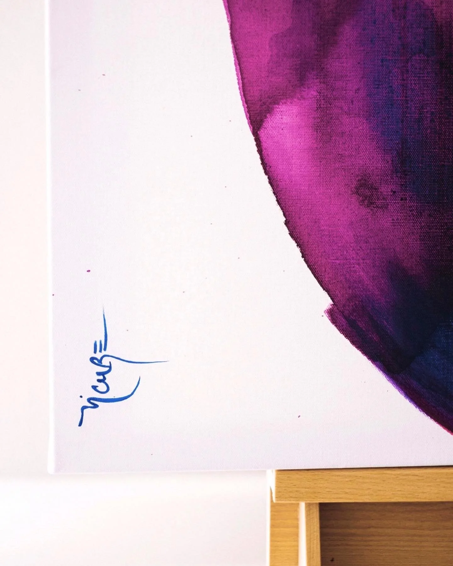 203A2C84-F933-4947-B70C-748F78434648