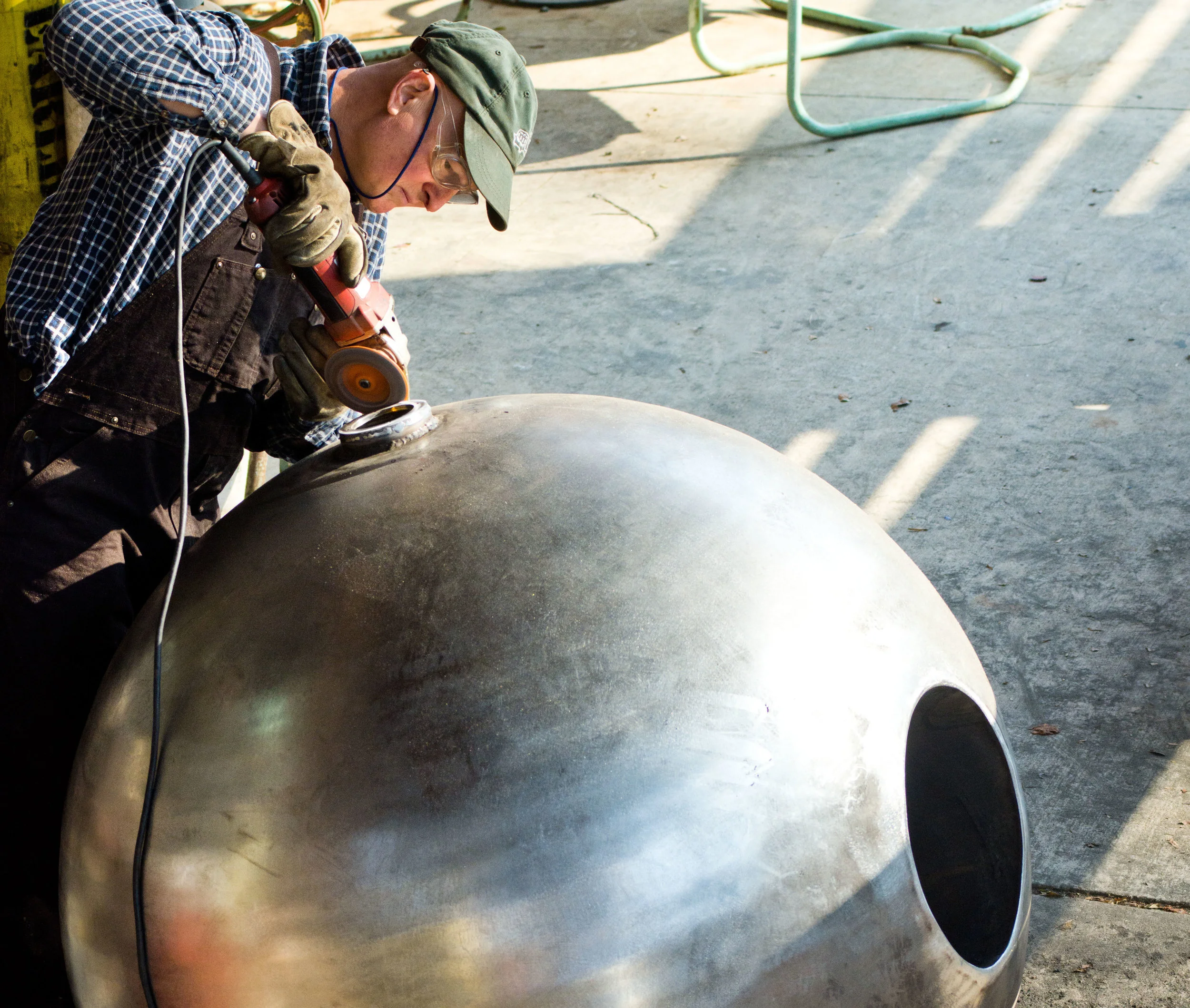 hess pepco build dave sphere mount grinding.jpg