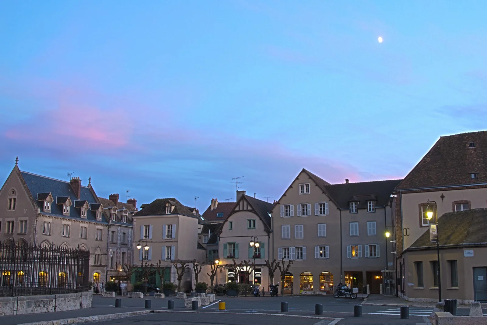 chartres1.jpg