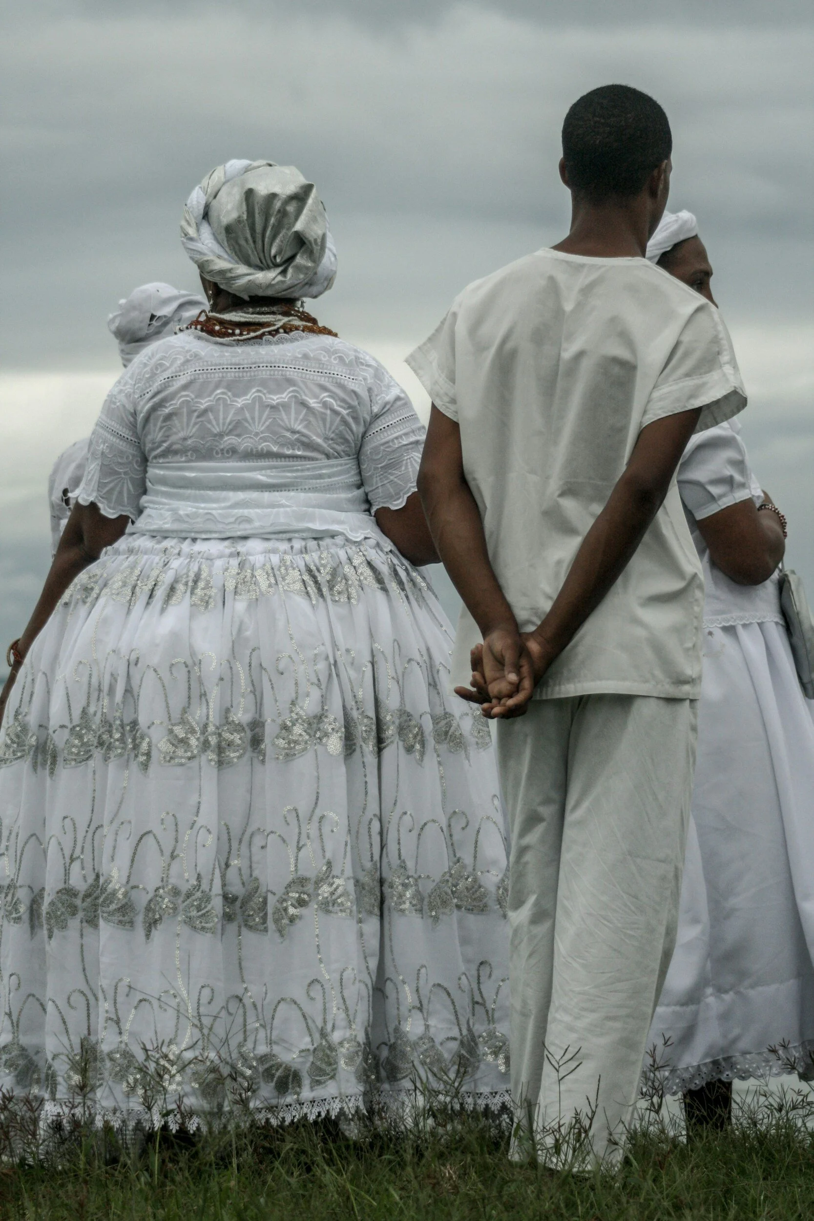 TRADIÇÕES, Por Walkiria Tércia
