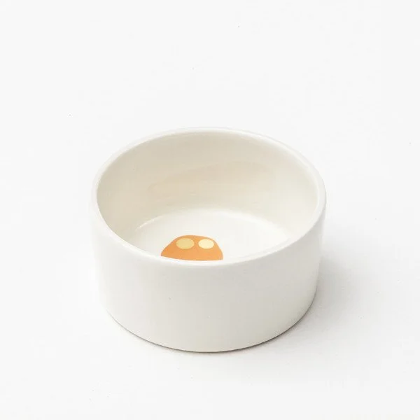 dots-pletter-service-tableware-stel-porcelain-keramik-ceramic-mini-bowl-skaal-7cm-lars-rank-hvid-med-orange-plet-gul-bambusgul_1024x1024.jpg