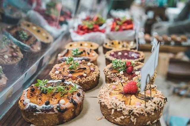 #tbt to that time I got lost in #pastries with @miosdelectables at the #Portland Farmer&rsquo;s market&hellip; because those magical creations were itty bitty edible pieces of #FineArt.
.
(I mean. It didn&rsquo;t stop me from #eating them, but #still