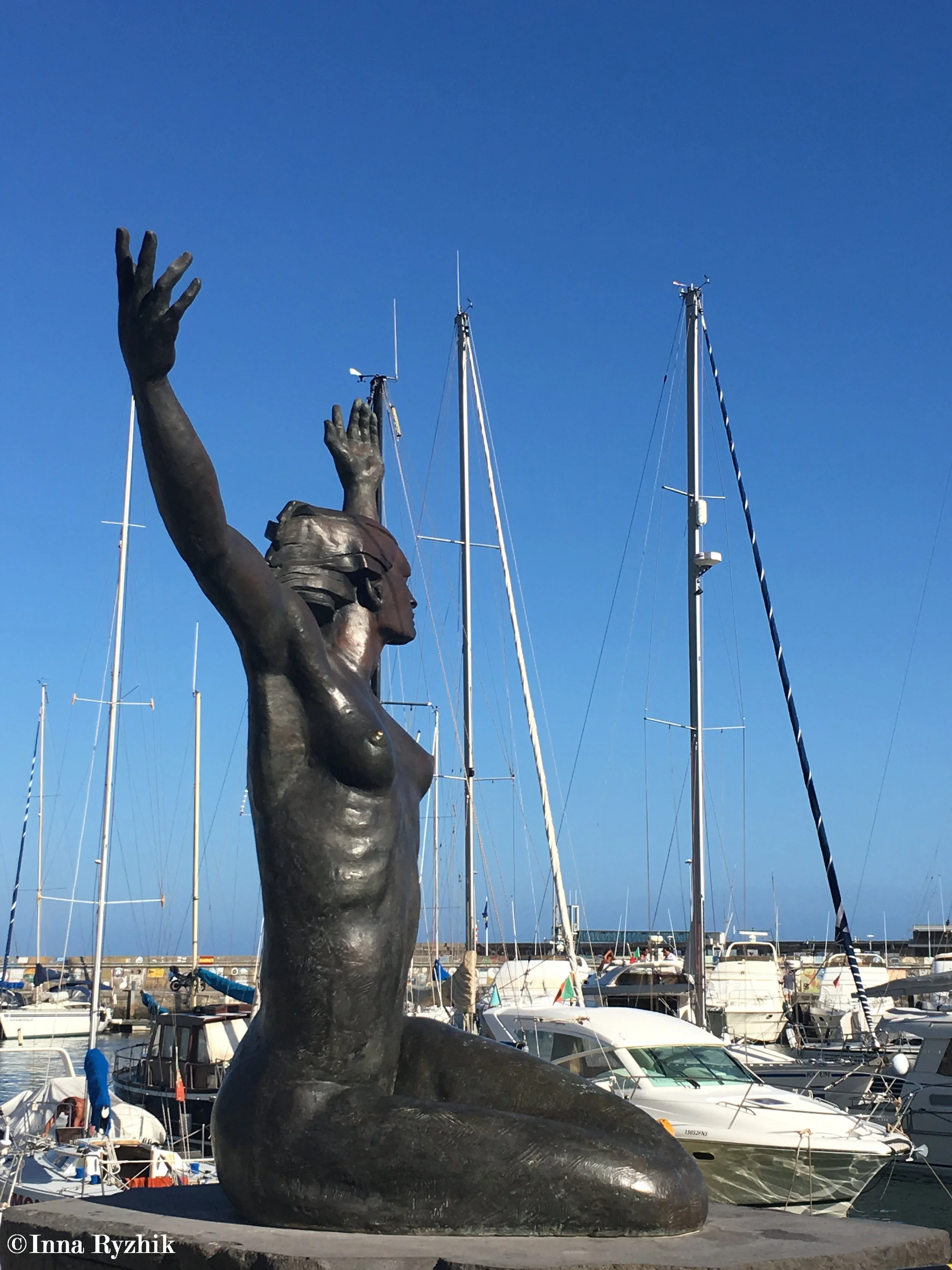 Mermaid - Funchal Marina 