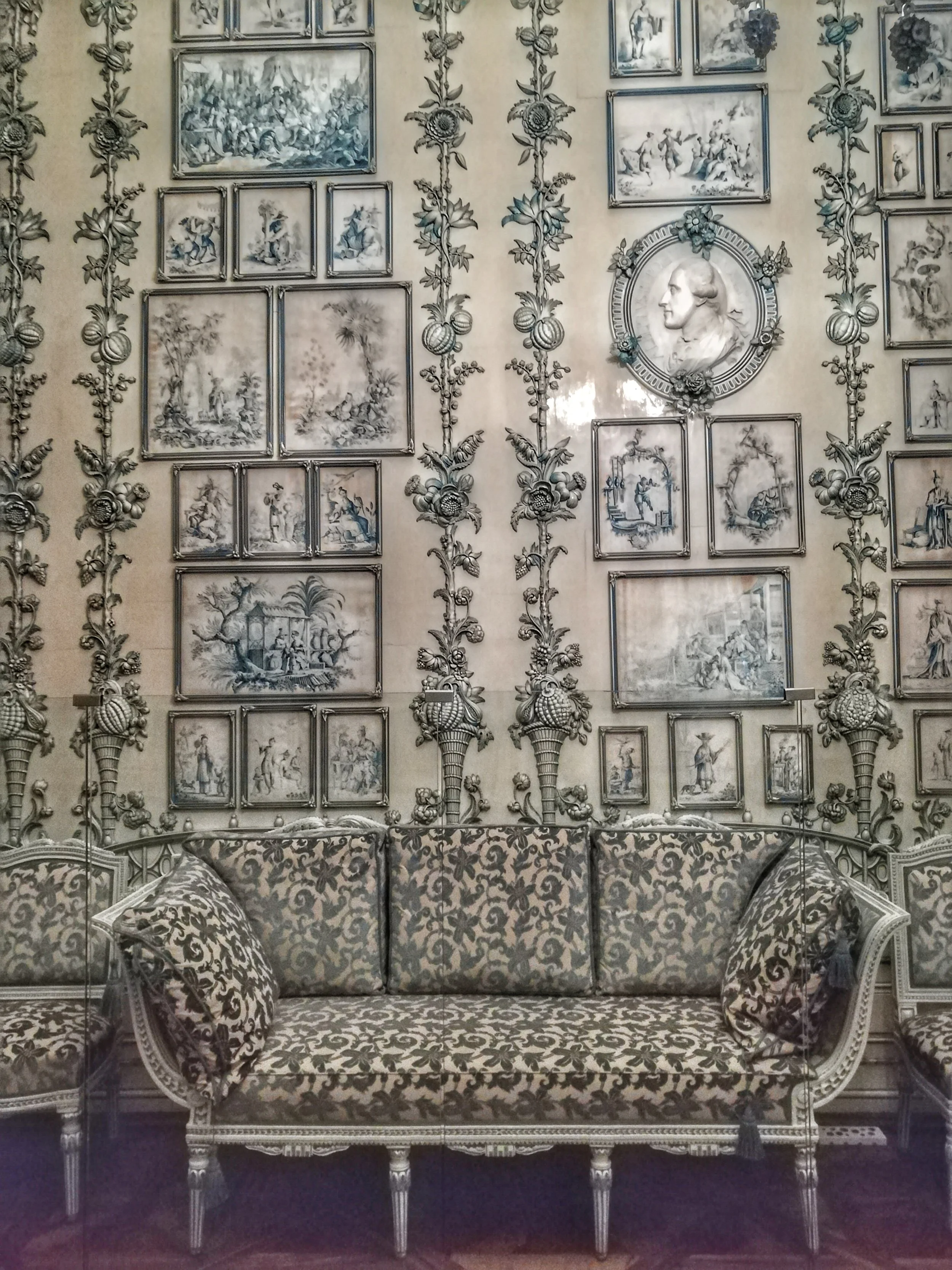Photos in Schrönbrunn palace was forbidden so it's is the old good one I could sneak