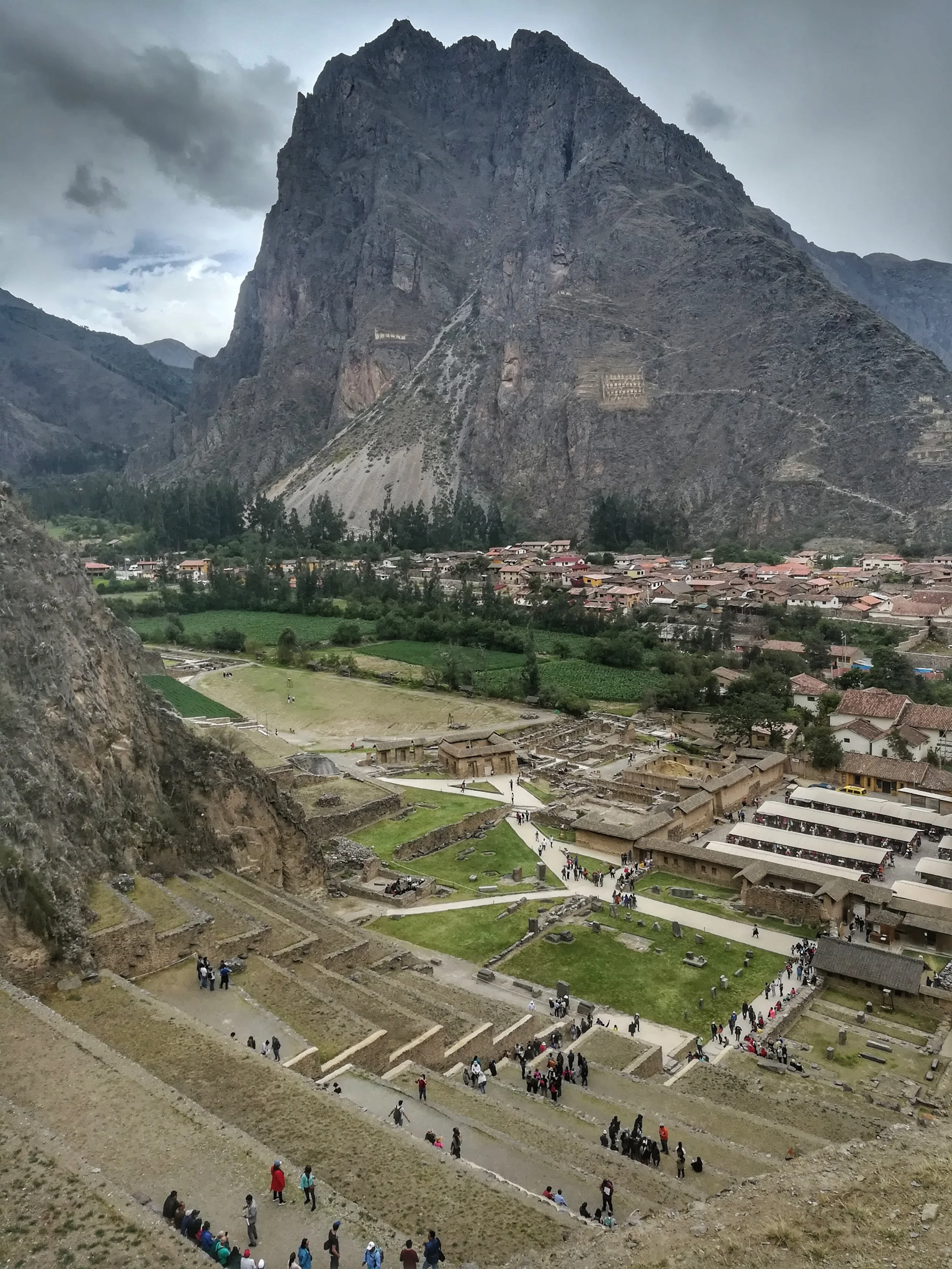 Sacred Valley! Notice the buildings on the mountain face too?