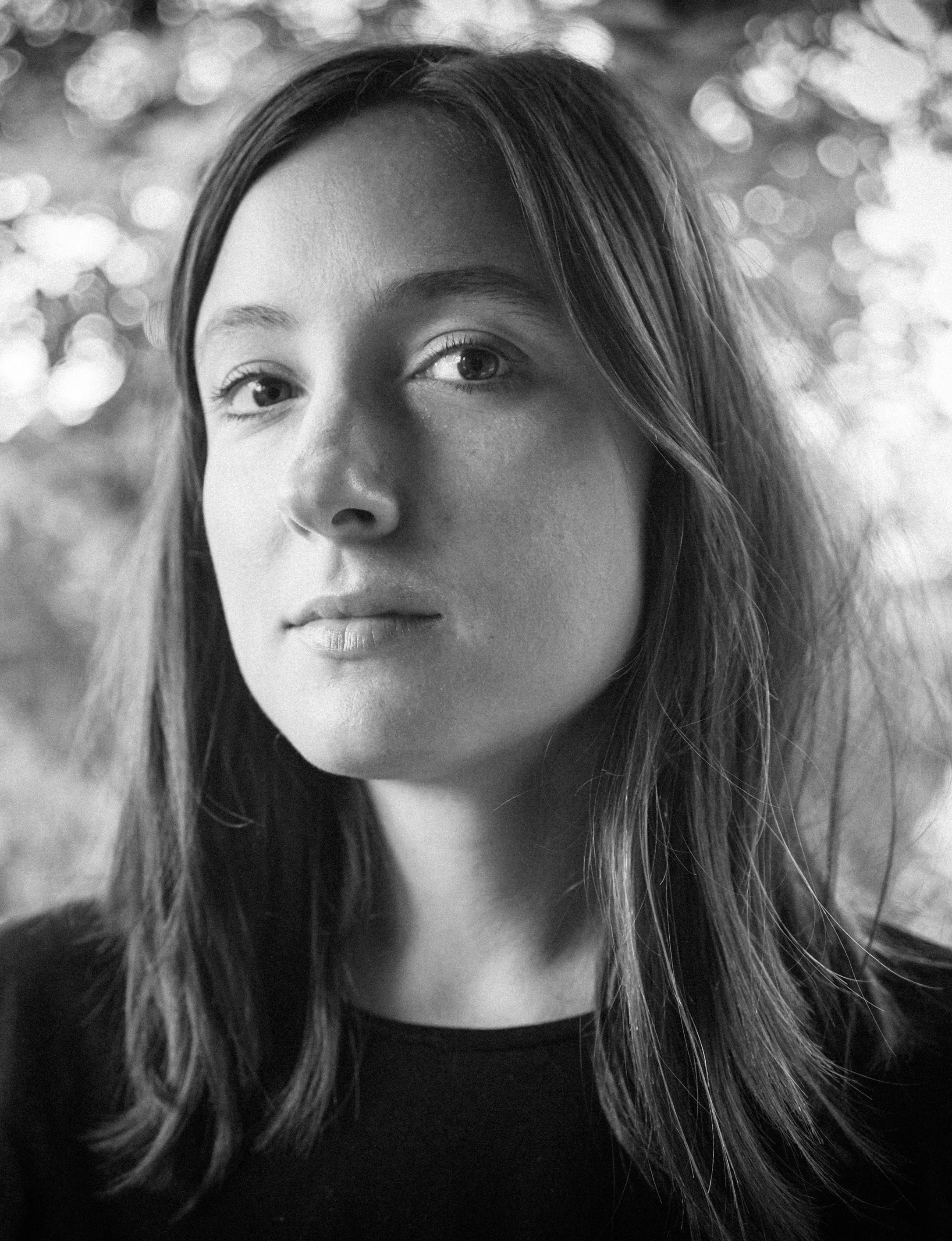 L-Demessence_N&B verticale.jpeg