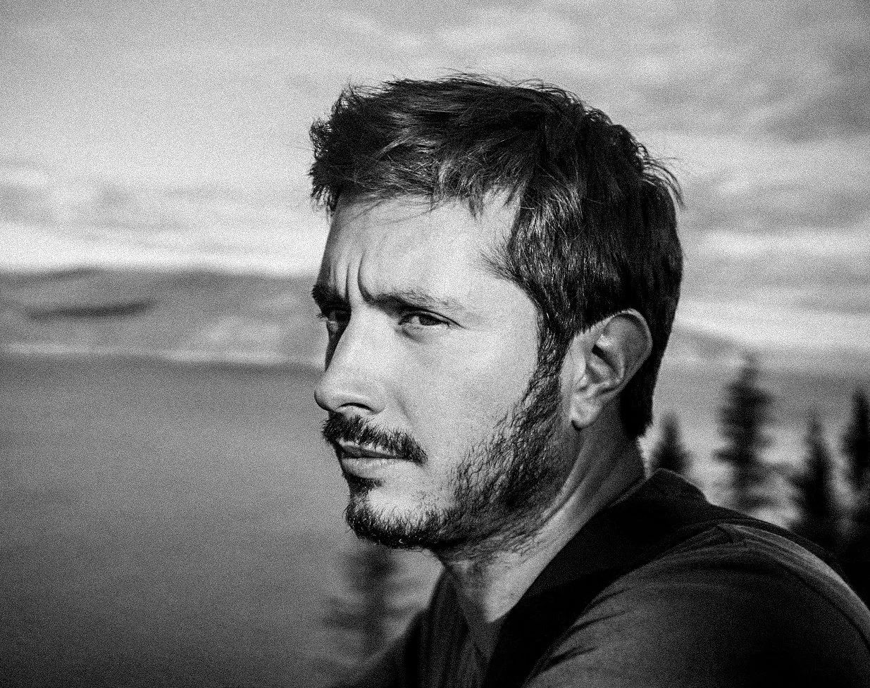 Portrait Yann_2025b-2.jpg