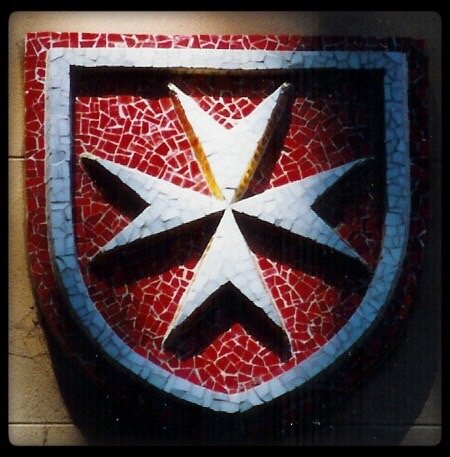 KNIGHTS OF MALTA CROSS. ST VINCENT'S HOSPITAL DARLINGHURST. 1997