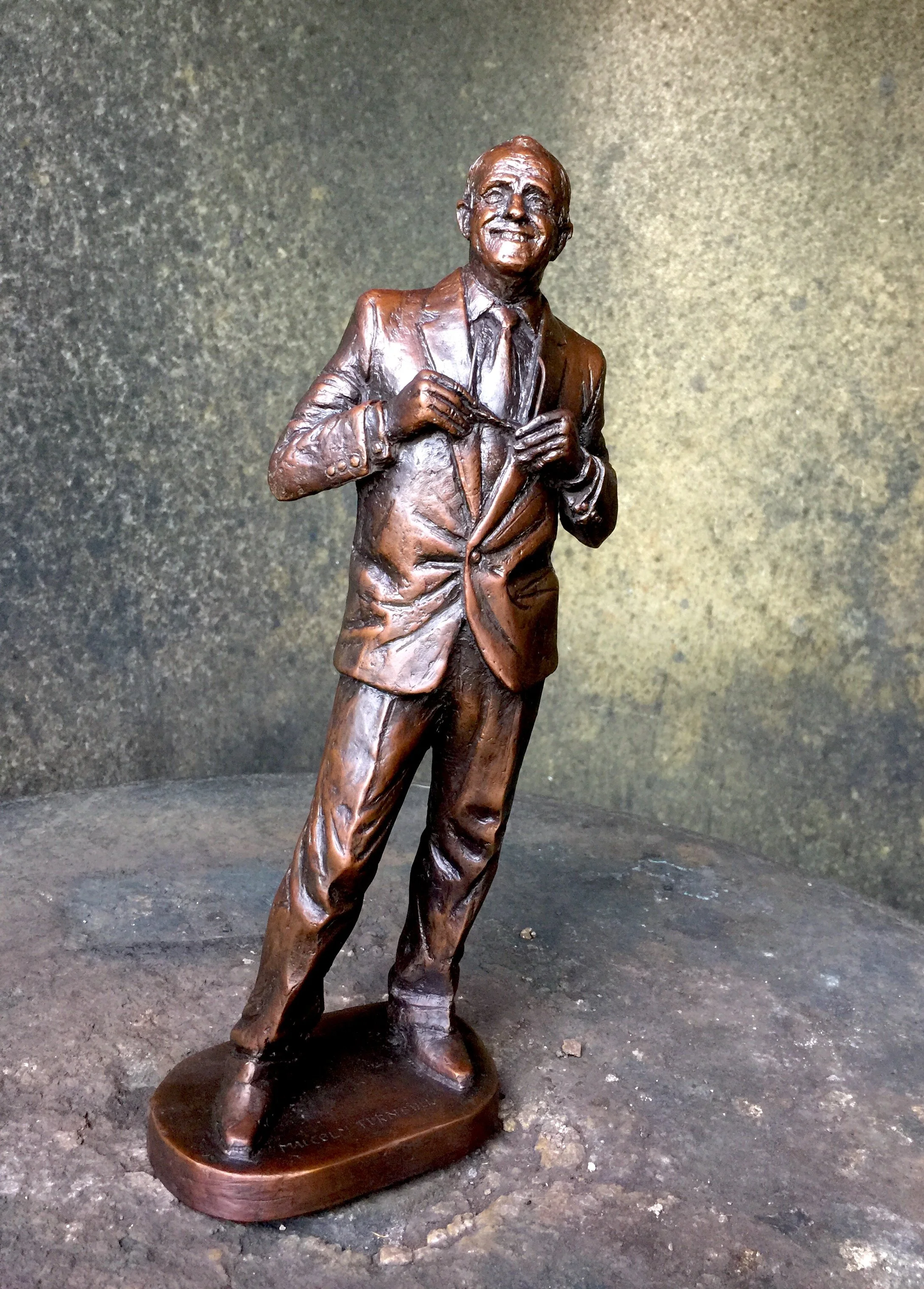 PRIME MINISTER MALCOLM TURNBULL, bronze miniature 