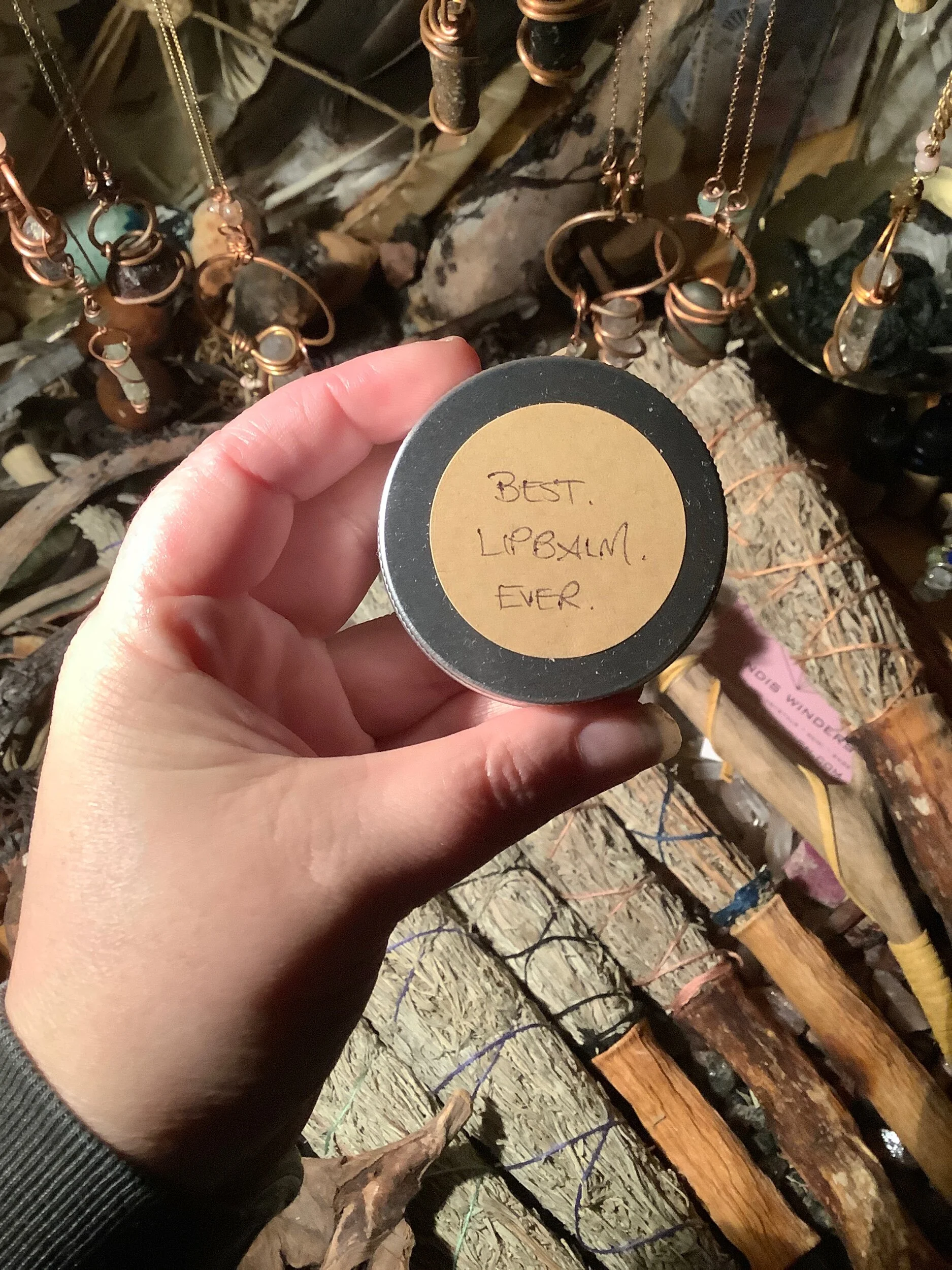 DE08B26F-8719-44EF-BC66-B4DF6B4E4A8B