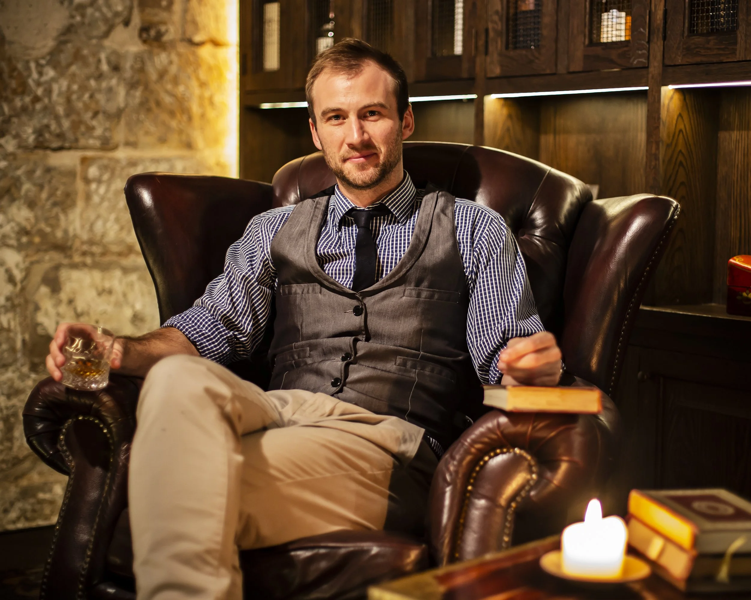 Profile image for The Historyteller.jpg