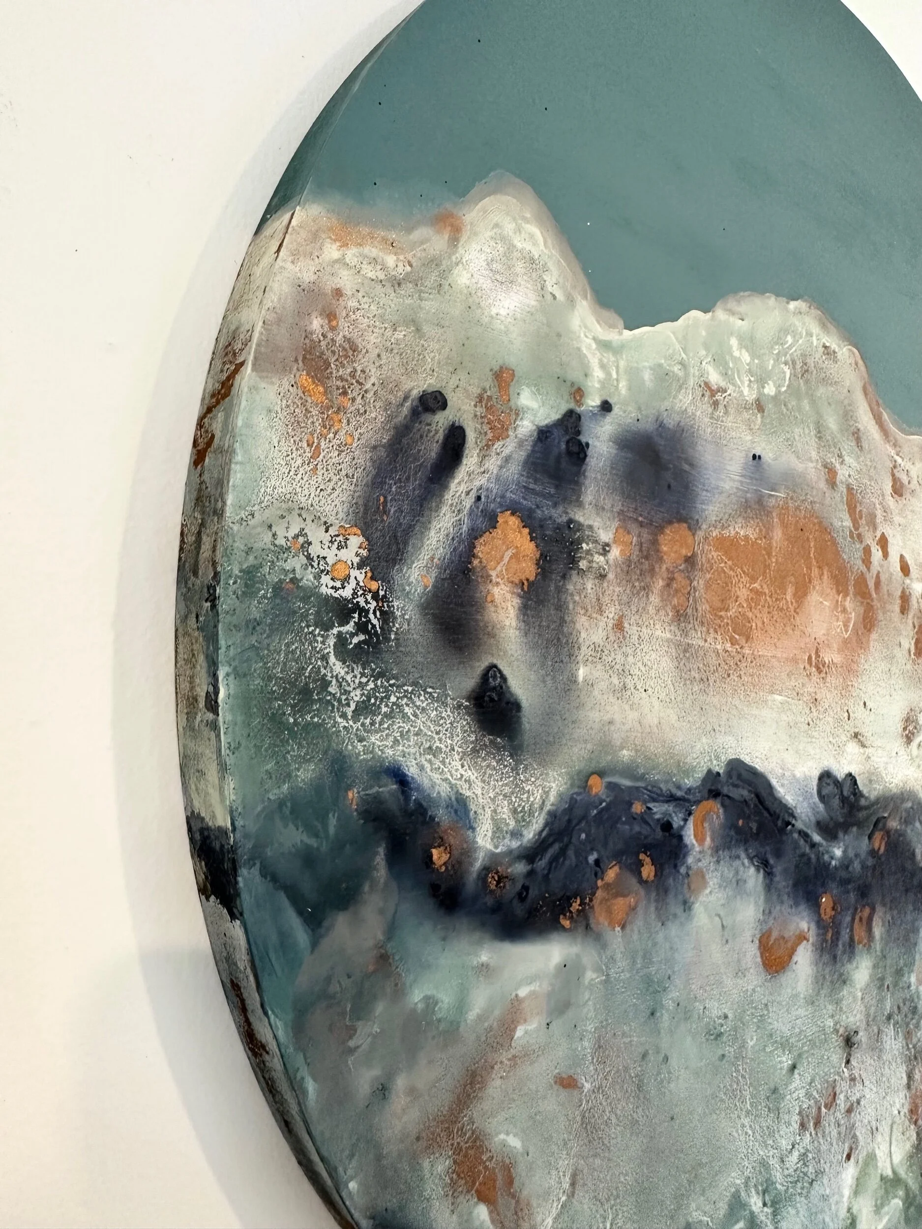 98323596-5E22-48B4-B27E-581A504E537F