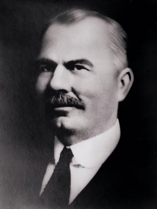 sundy-portrait.jpg
