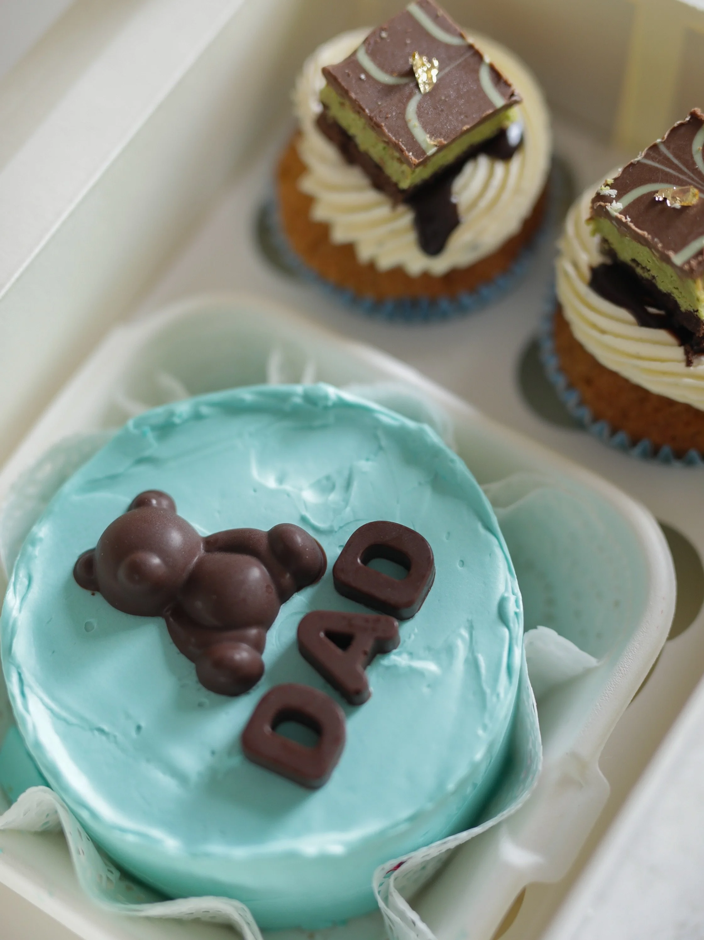 Father&rsquo;s Day treats are now available to pre-order on our website. For the first time ever, we&rsquo;re offering a postal treat box so you can send the perfect sweet surprise delivered straight to his door! Click the link in our bio to pre-orde
