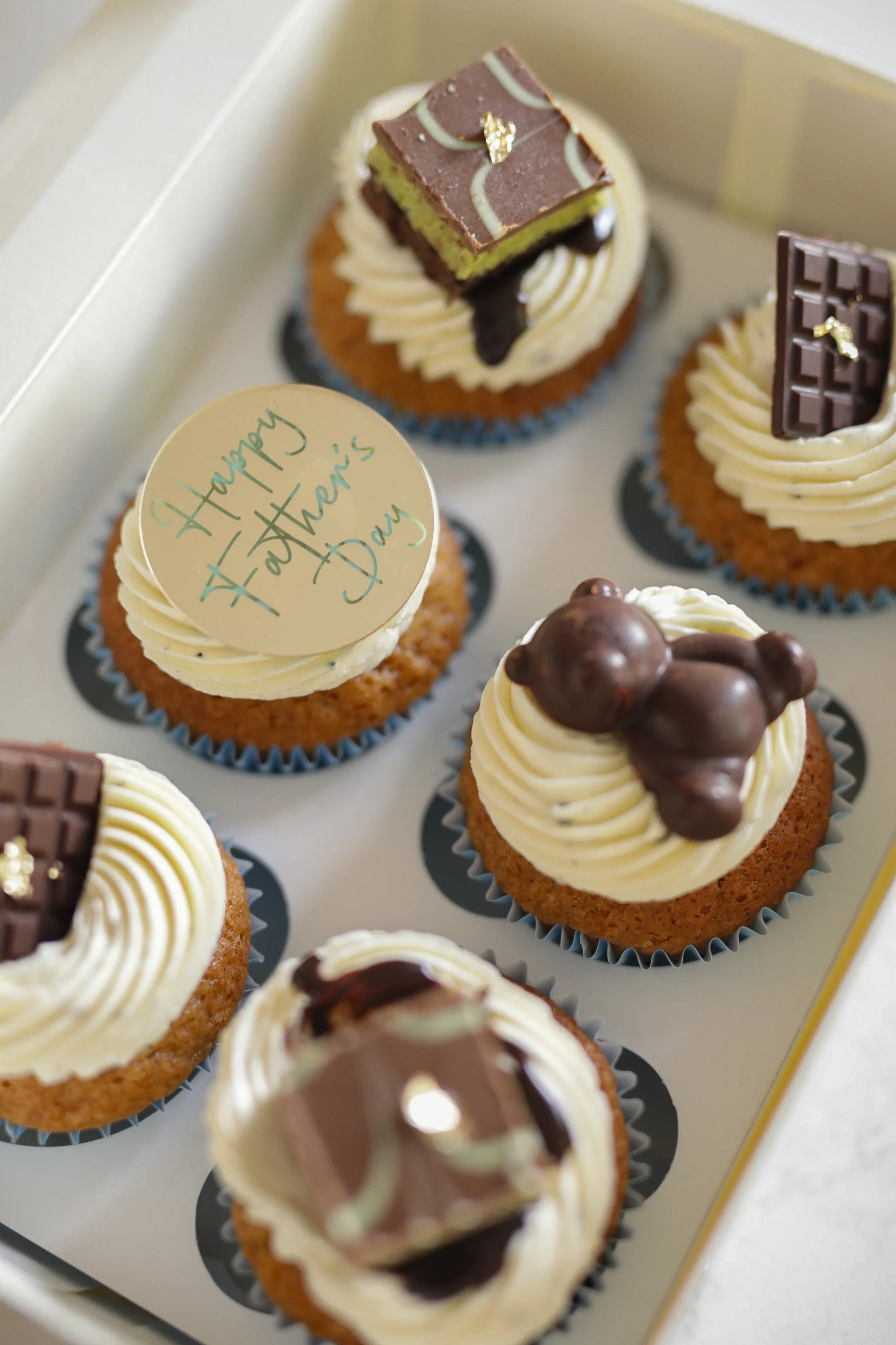Father's Day Cupcake Treat Box