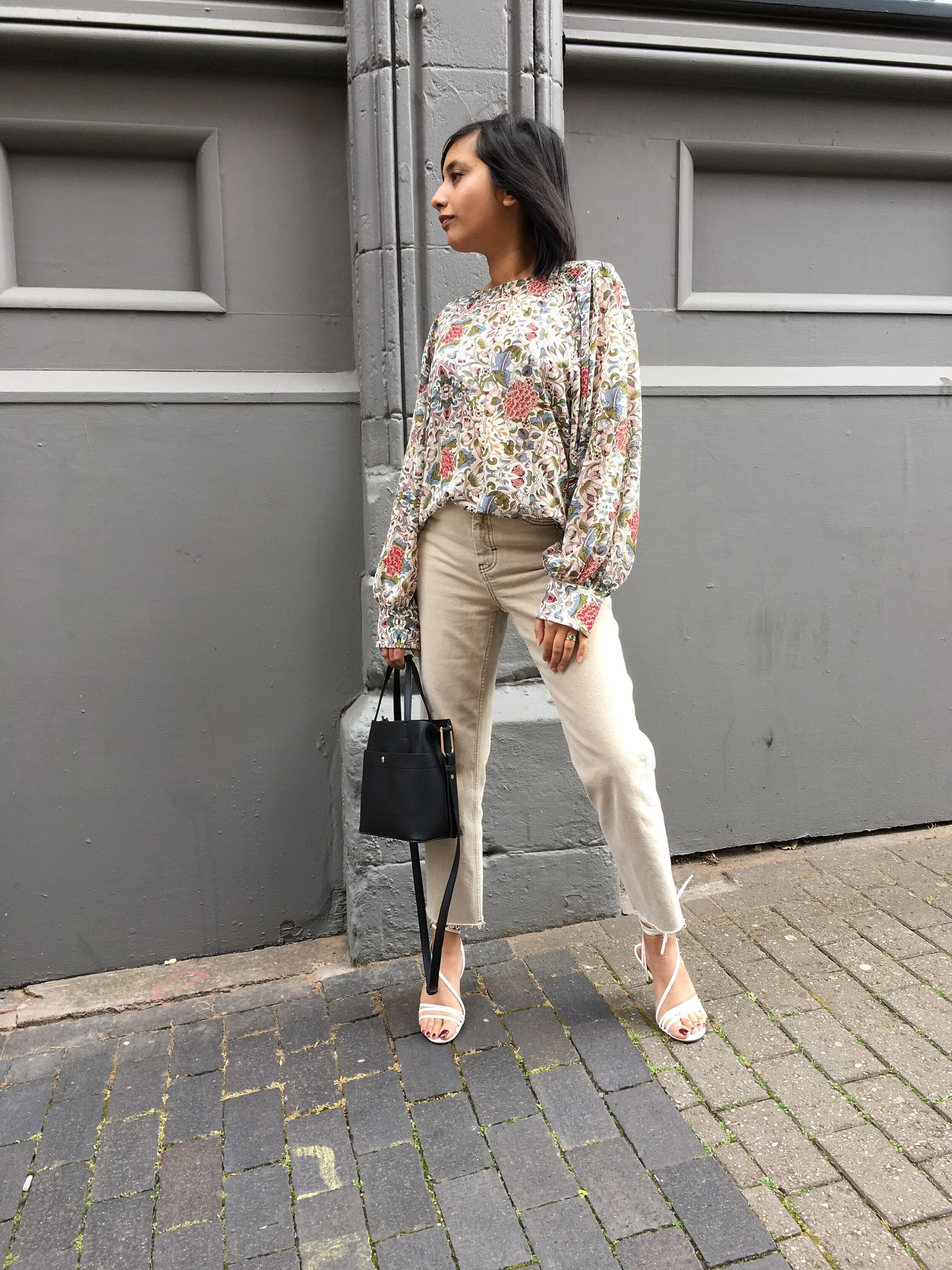 Mango Floral Print Blouse (£29.99) , Topshop Sand Straight Jeans (£40.00) , H&M Sandals - sold out but similar from & Other Stories ( here ) and ( here )