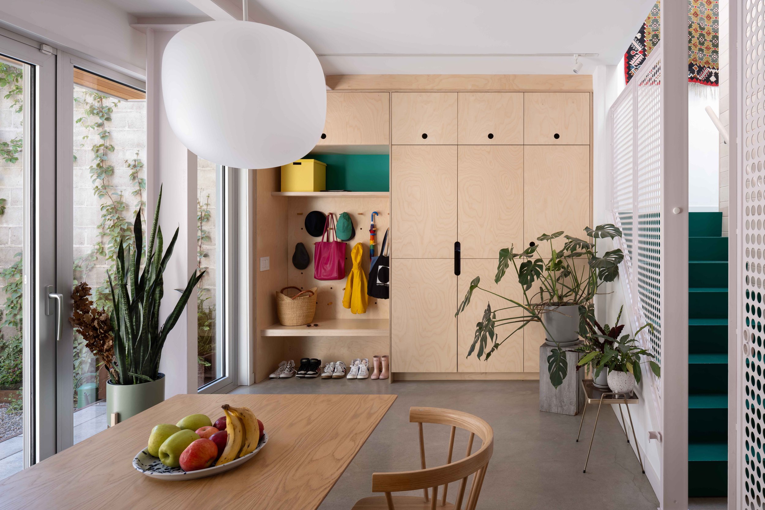 wayback-architects-toronto-roncesvalles-laneway-house-entry