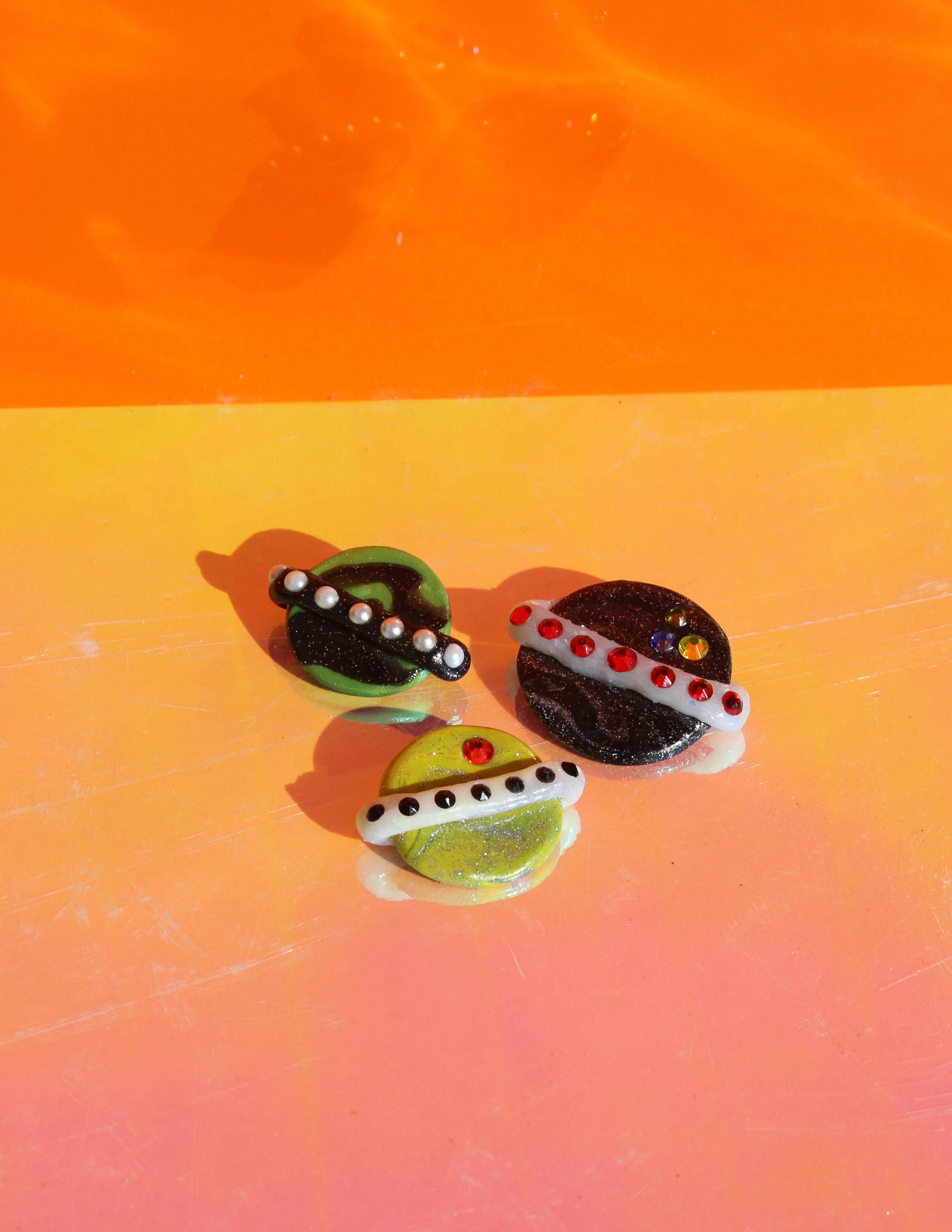 Saturn Alia Commitee Planet Pins