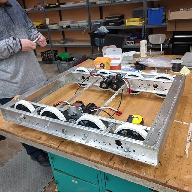 The 8-wheeled prototype and the people behind it #frc #infiniterecharge