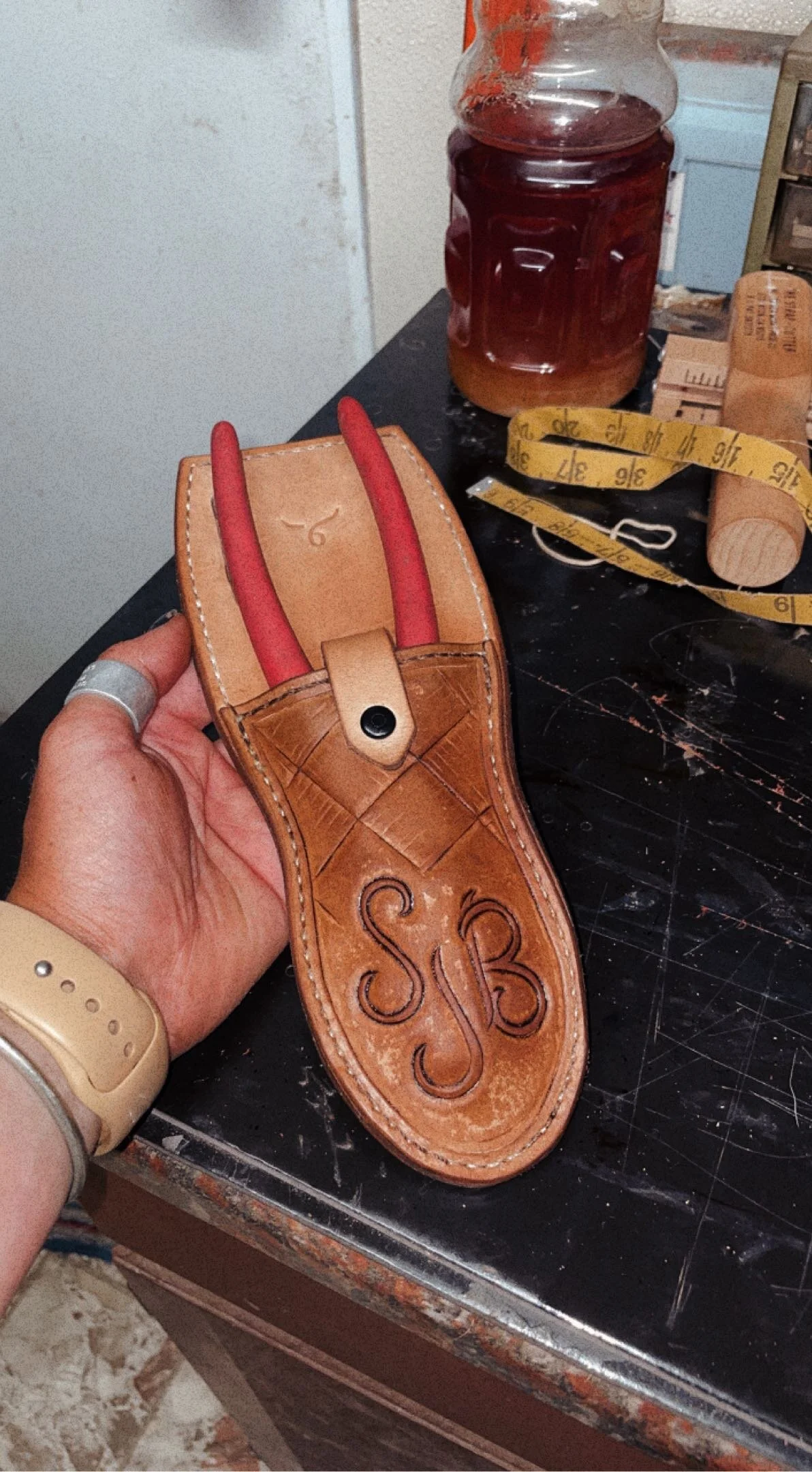 D69D6F8A-8E9F-4ADA-9FB7-9991358A1D7B