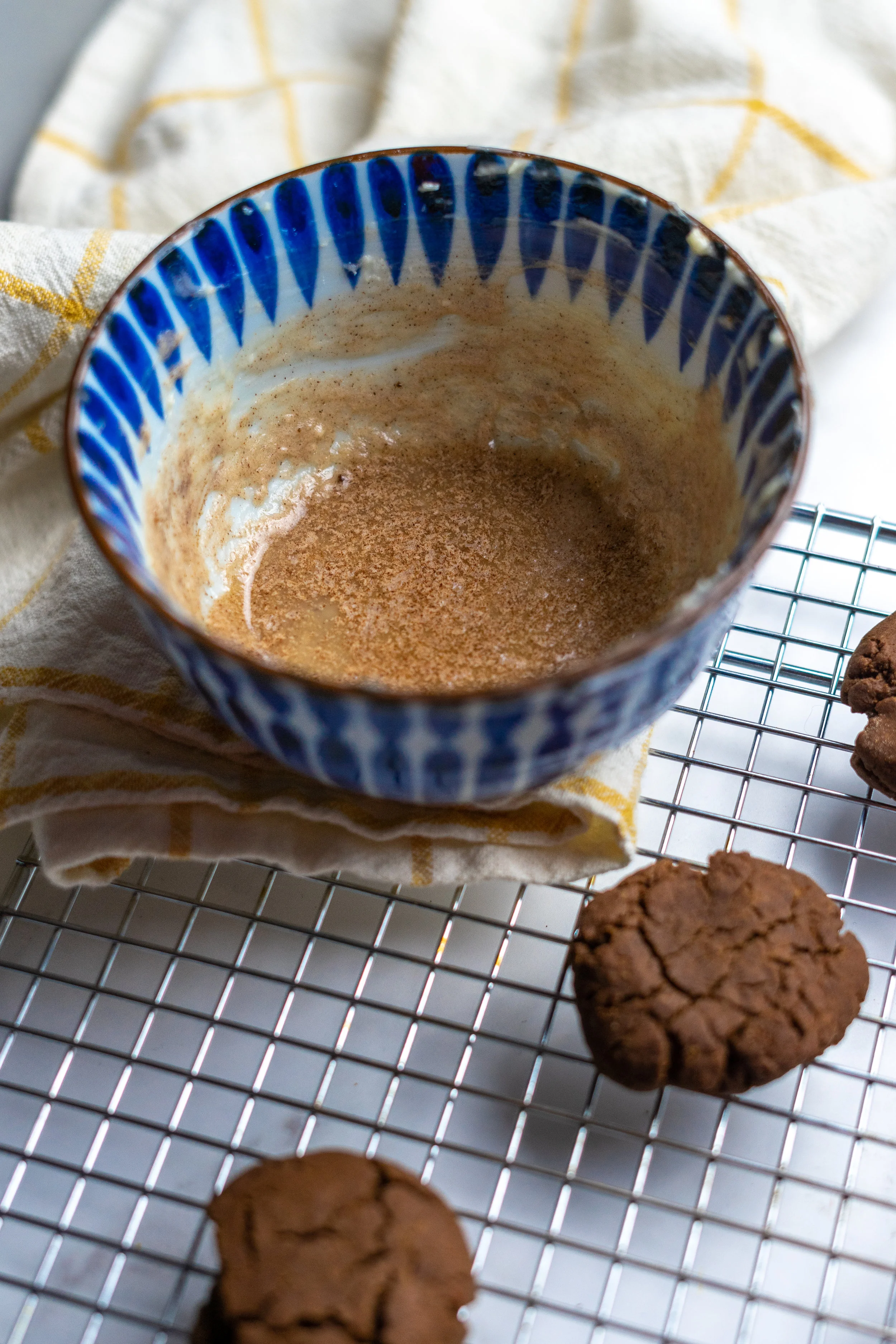 i am rorie, vegan cookie recipe, chocolate molasses cookies, vegan frosting recipe, cinnamon sugar frosting, easy cookie recipe, cookie recipe with standard baking ingredients, vegan baking ideas, chocolate cookies, vegan chocolate cookies, vegan butter, how to make vegan frosting, cocoa powder, holiday cookie recipe, vegan holiday cookie recipe