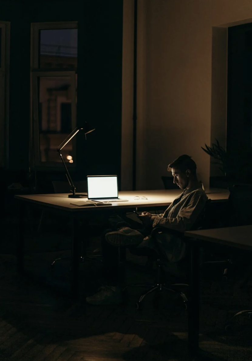 Should I Go Freelance or Work Under Someone First?