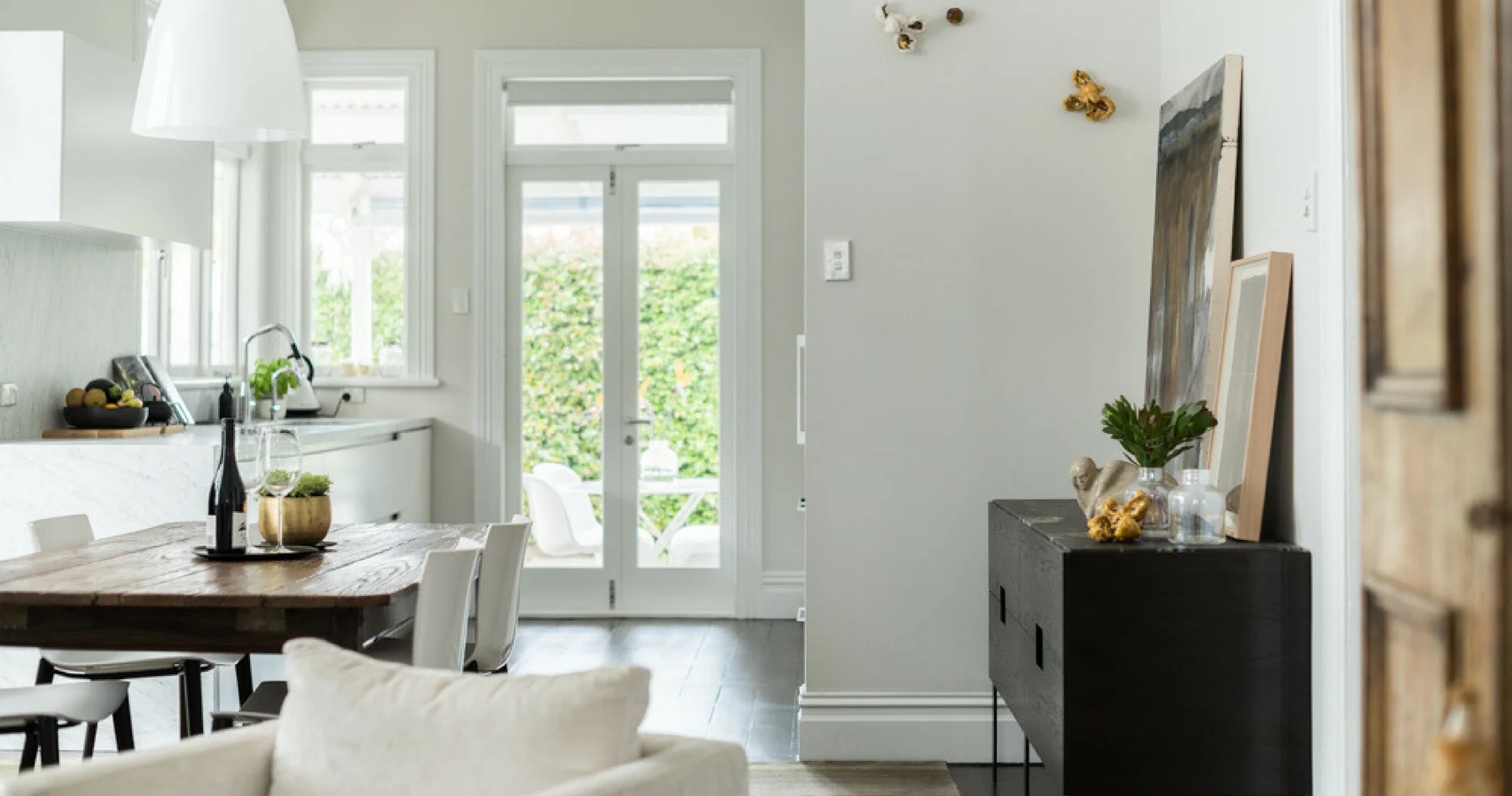 NorthcotePointvilla dining kitchen