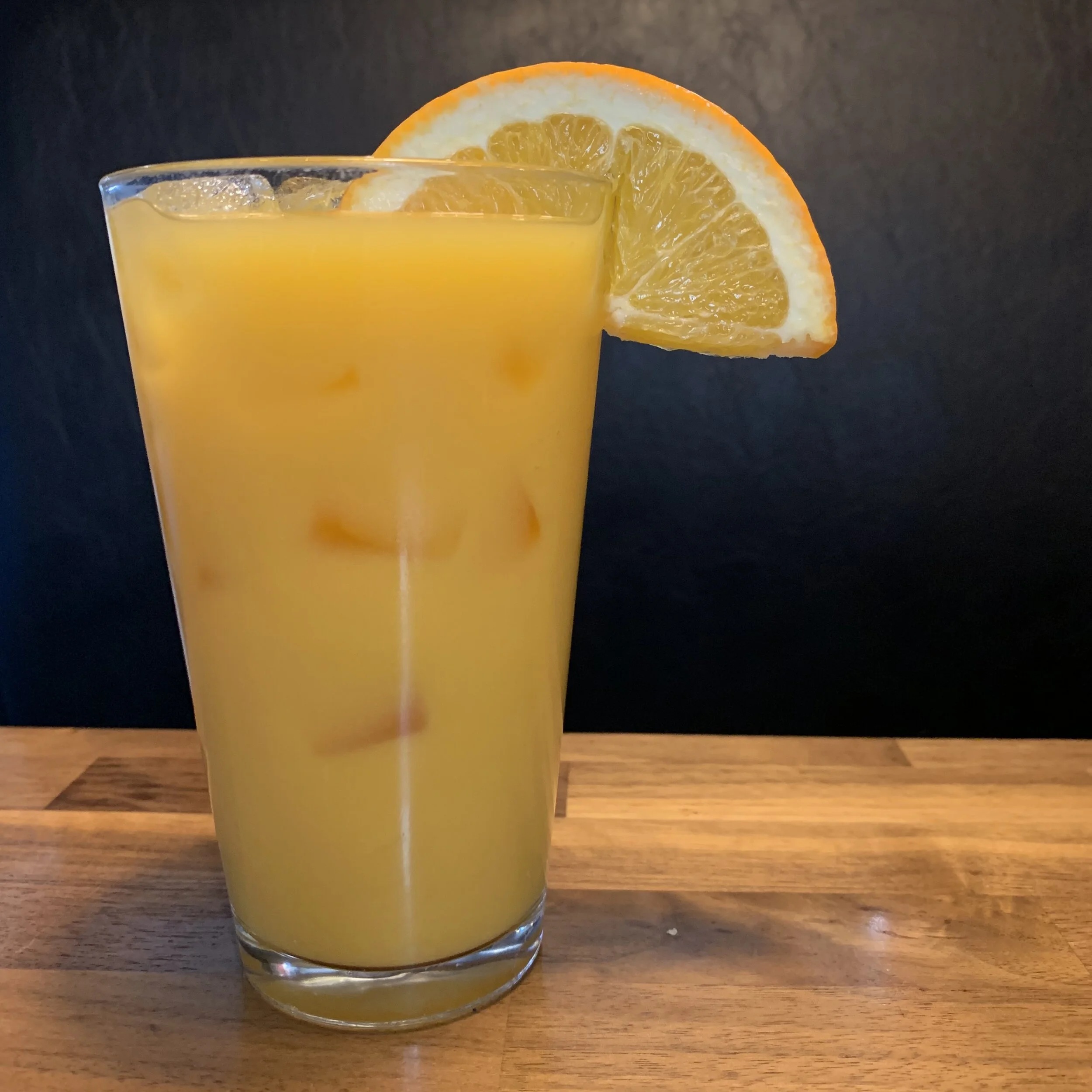 fresh-orange-juice-mimosa-champagne-brunch-south-park