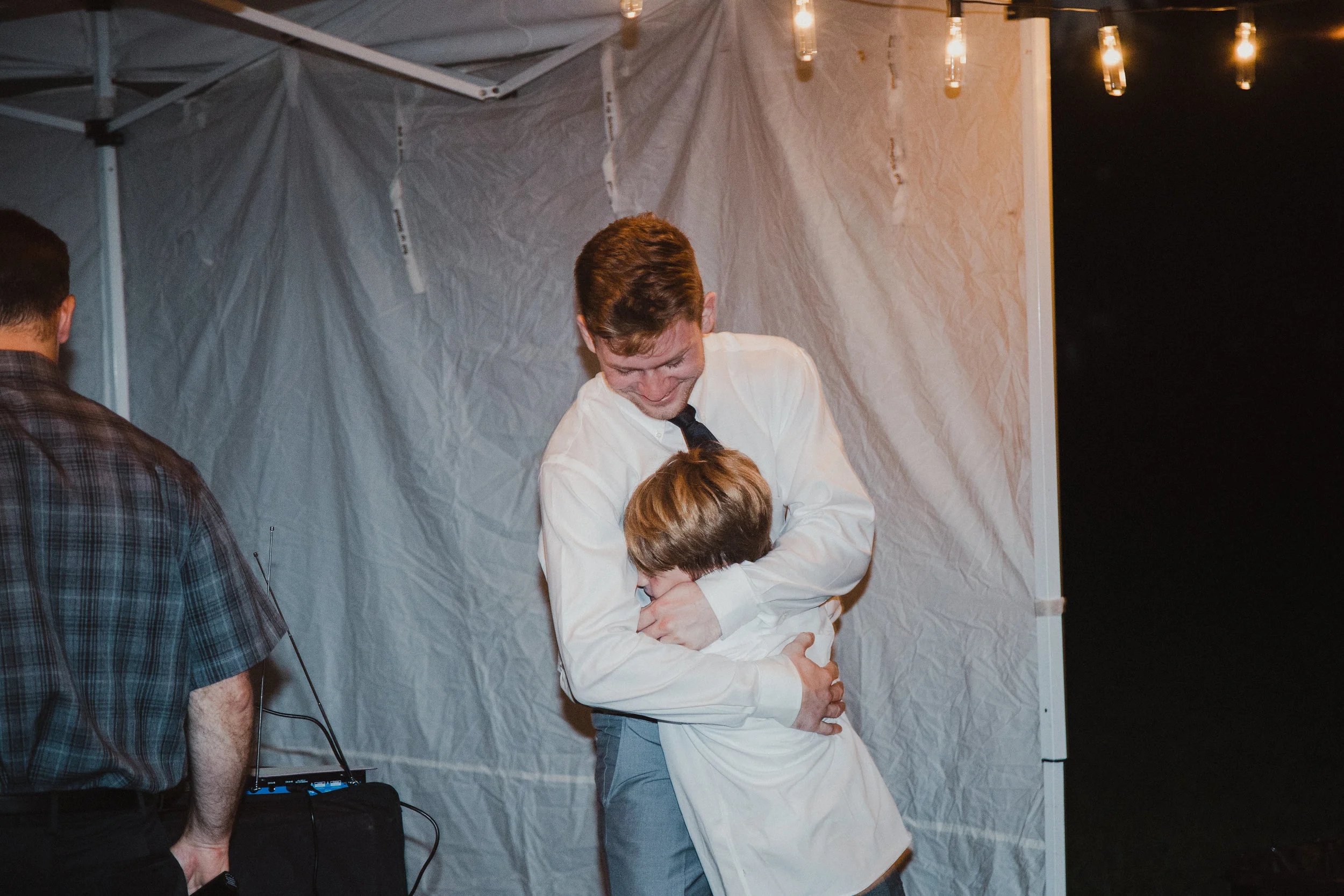 MaggieJake_FirstDance37.jpg