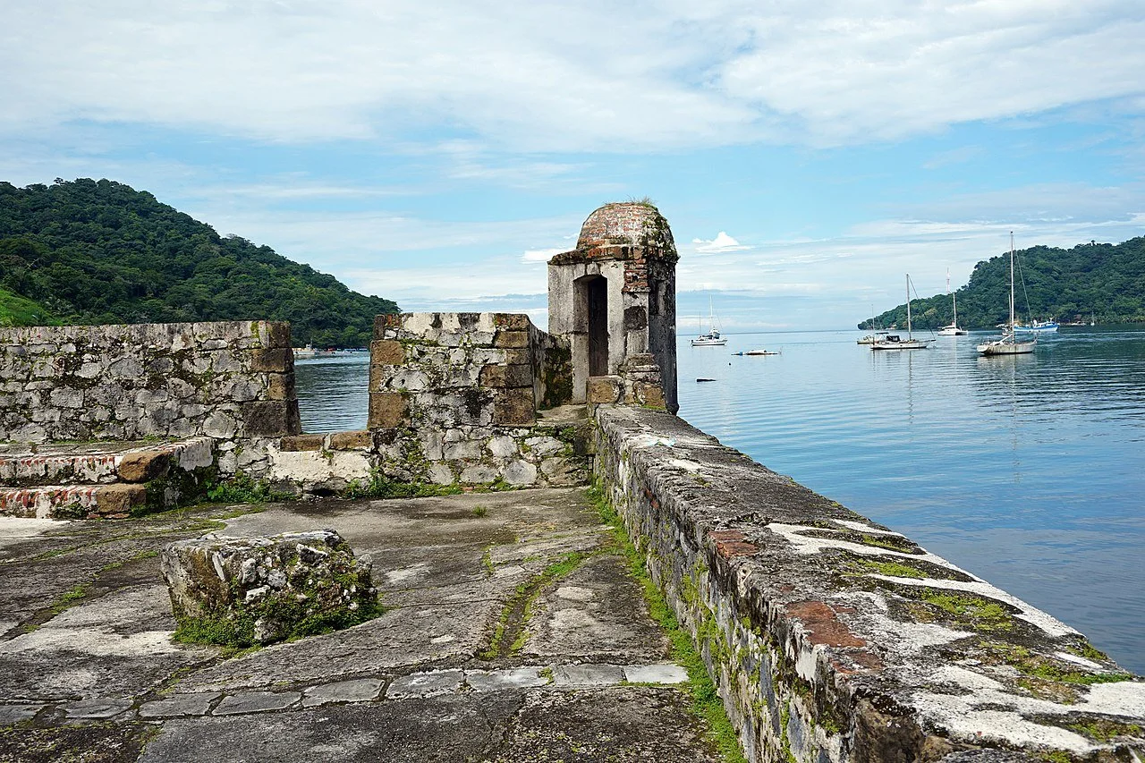 1280px-Castillo_San_Jerónimo_Portobelo_09_2019_0505.jpg