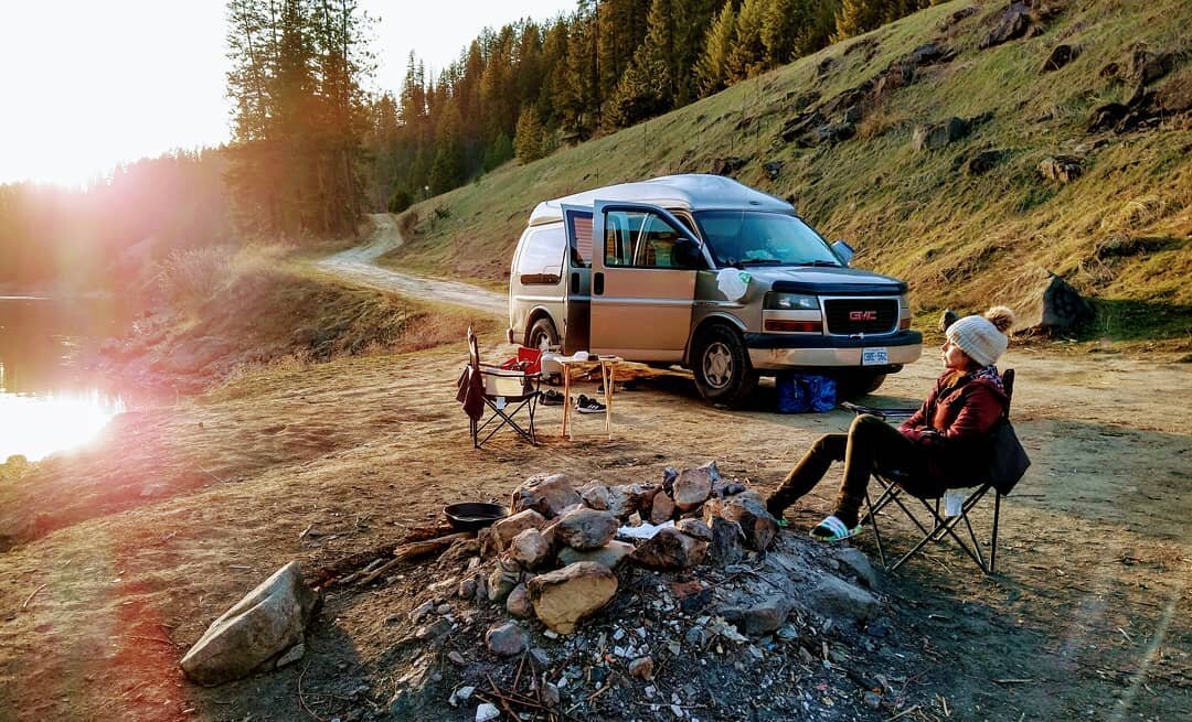 As we head south in search of warmer weather we are reminded how engrossed we are in the natural world while living in a van.  At home we are separated by the goings on outside as we sit in a steady 21.5 degrees Celsius.  Oblivious to the ever changi