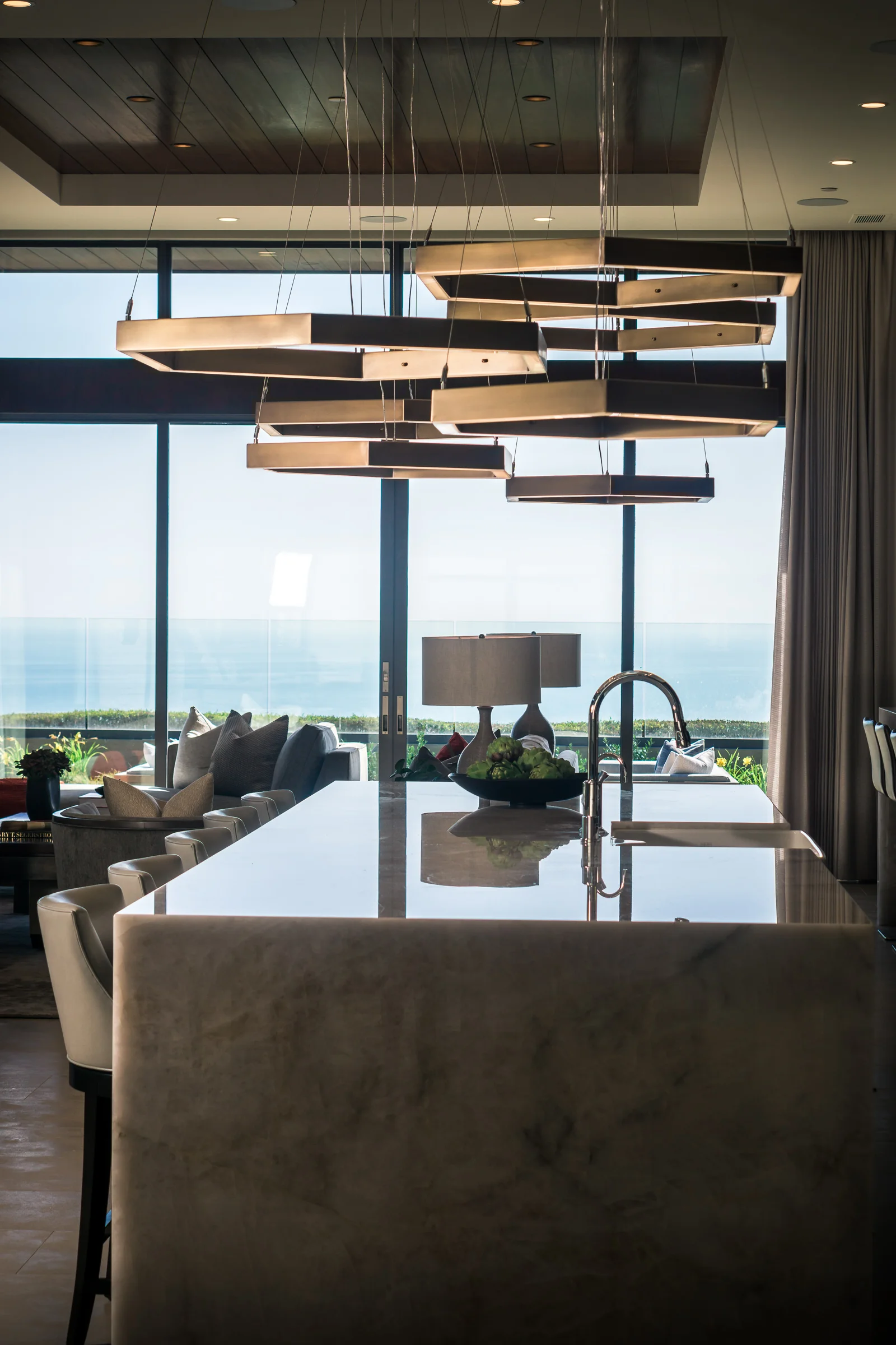 43_Corona-Del-Mar-home_Design-a-Details-Firm_Joseph-Barber-Studios03147.jpg