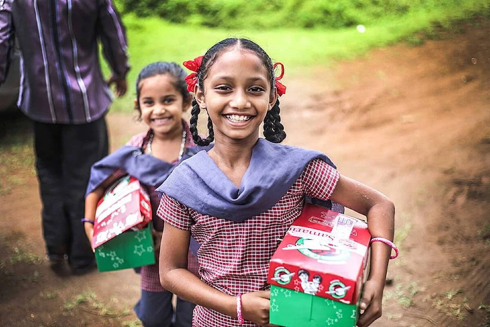 web1_231107-crm-operaton-christmas-child-shoeboxes-shoebox_1.jpg