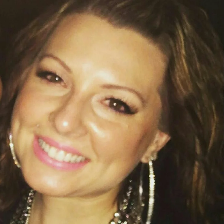 ALISHA EASTMAN, WPIG CO-FOUNDER, MEMBER SINCE 2008 Alisha received her Master of Social Work degree from EWU and received her undergraduate degree from Washington State University. She currently works as a Social Worker at Evergreen Hospital in the Cancer Center, and at Providence Hospital in the Newborn Intensive Care, Labor & Delivery and Pediatrics units. In her spare time, she loves to dance bachata and salsa, custom paint shoes, travel and spend time with family and friends.