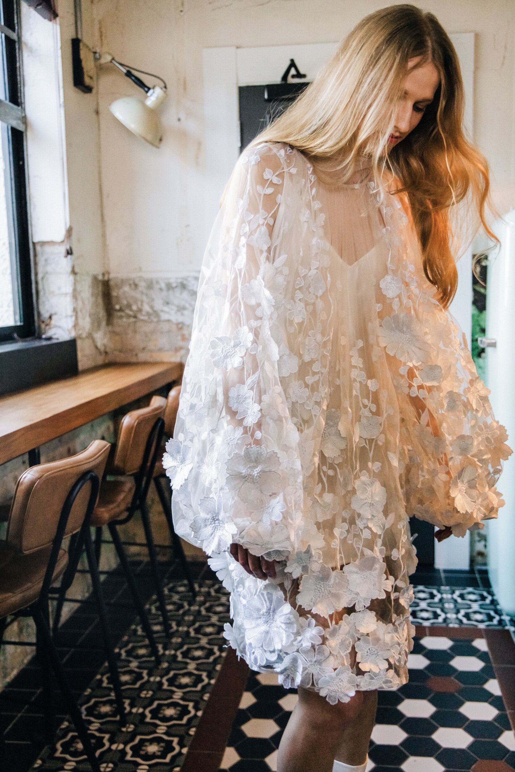 86FB9DA4-D8A6-4BAA-93BF-43CB15B397EE