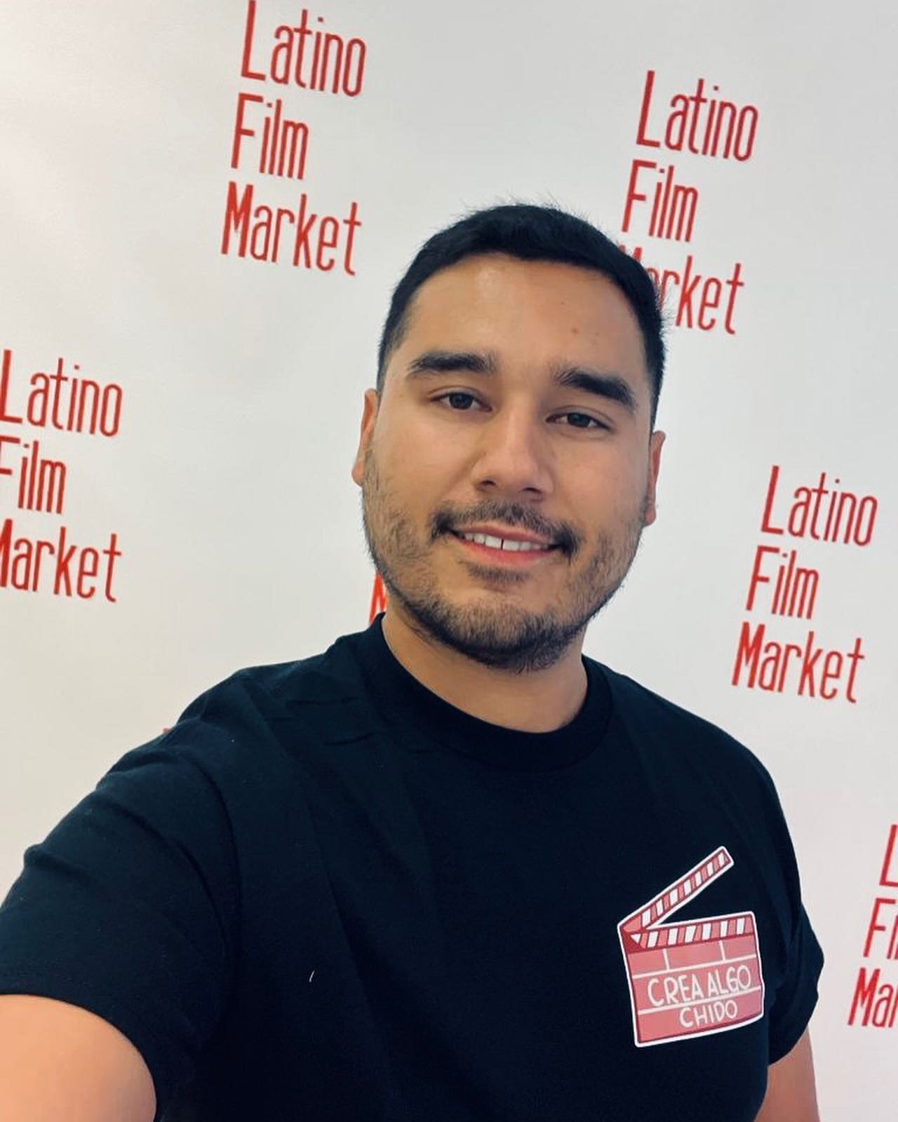 Amor en Cuarentena The Series had its festival premiere at @lfmarketnyc in NYC where it received a Special Mention for Best USA Latino Web Series. 🥳

Thank you to our Associate Producer Miguel for attending the festival and representing our series. 