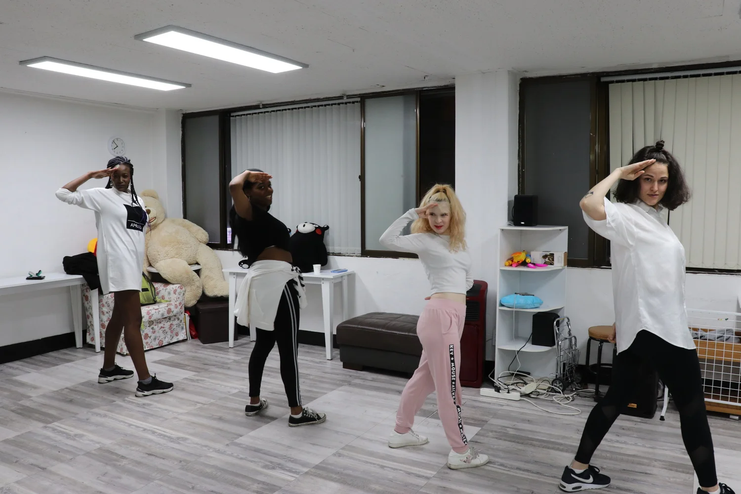 INTERNS kick off the first K-DANCE CORNER with KILLING Blackpink ...