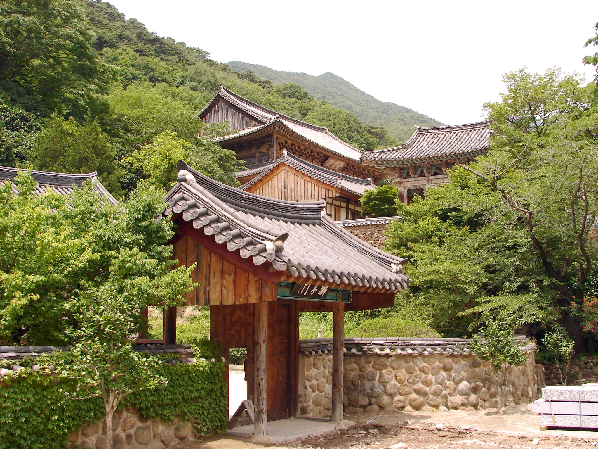 Korea-Gurye-Hwaeomsa_4989-06.jpg