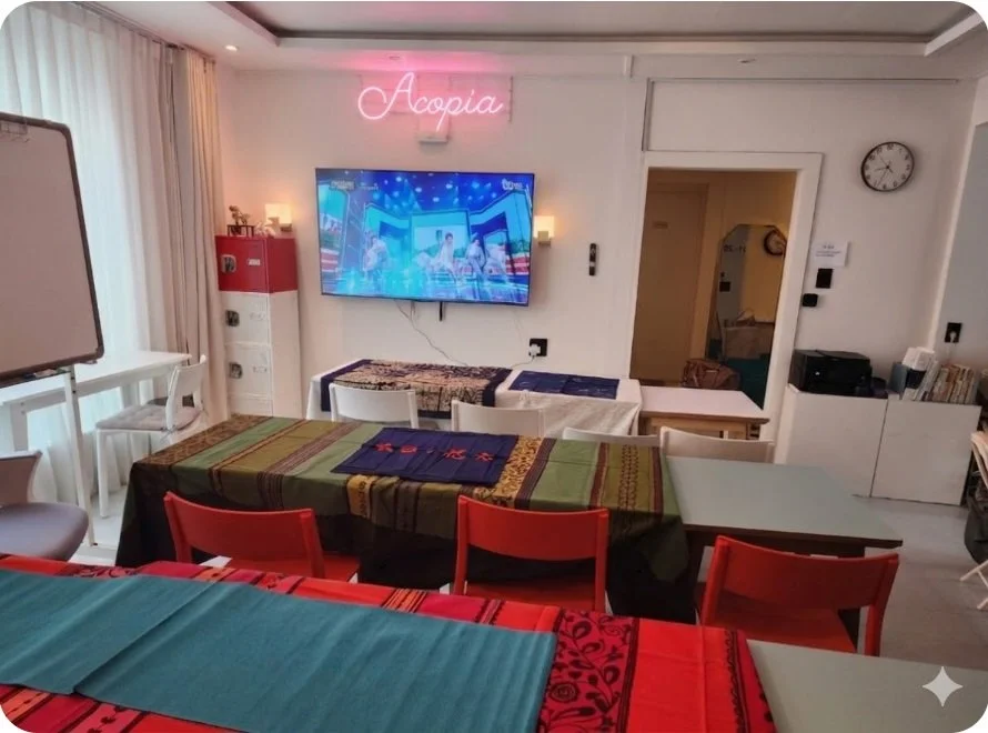 라운지1층 수정사진.jpg