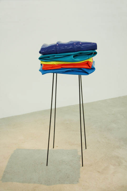 Stack in Solid Colour, Trish Clark Gallery, 2015
