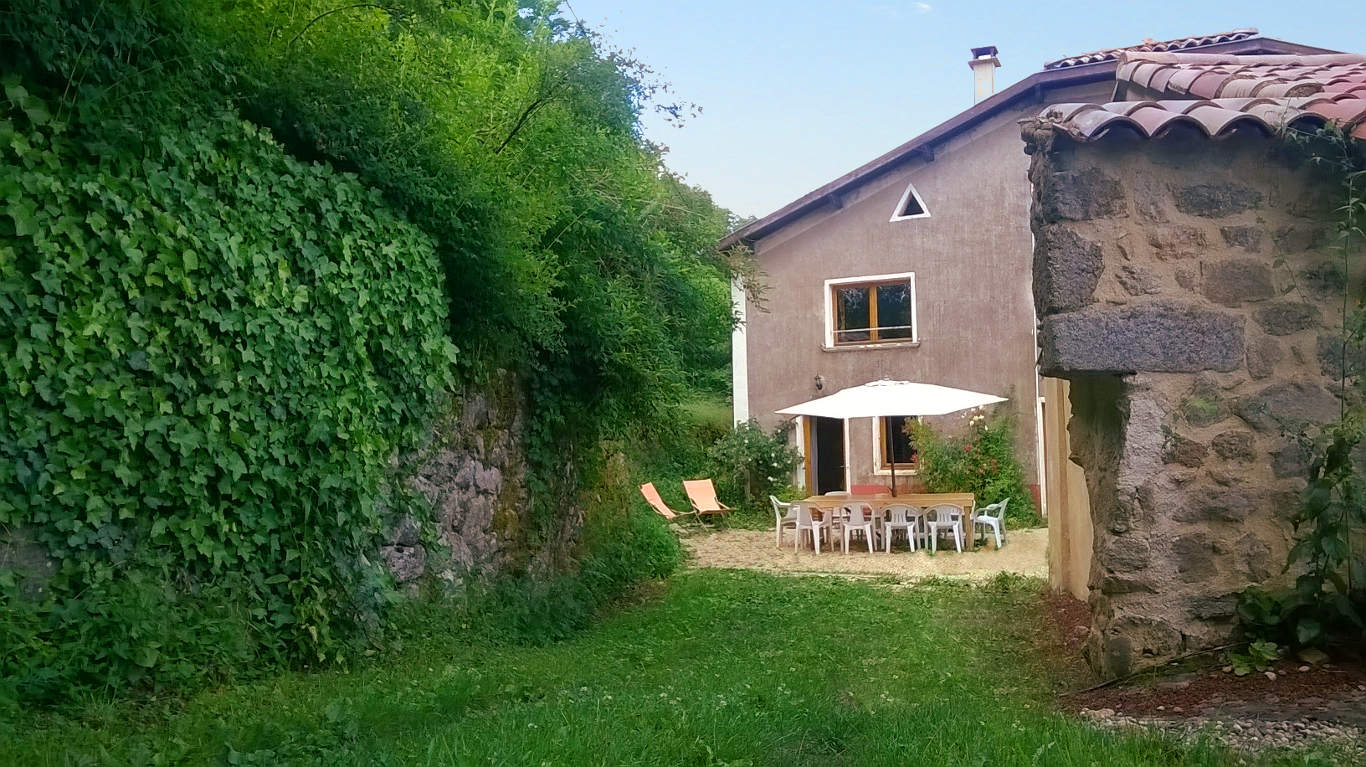 Gîte La Forêt (13 à 15 personnes)