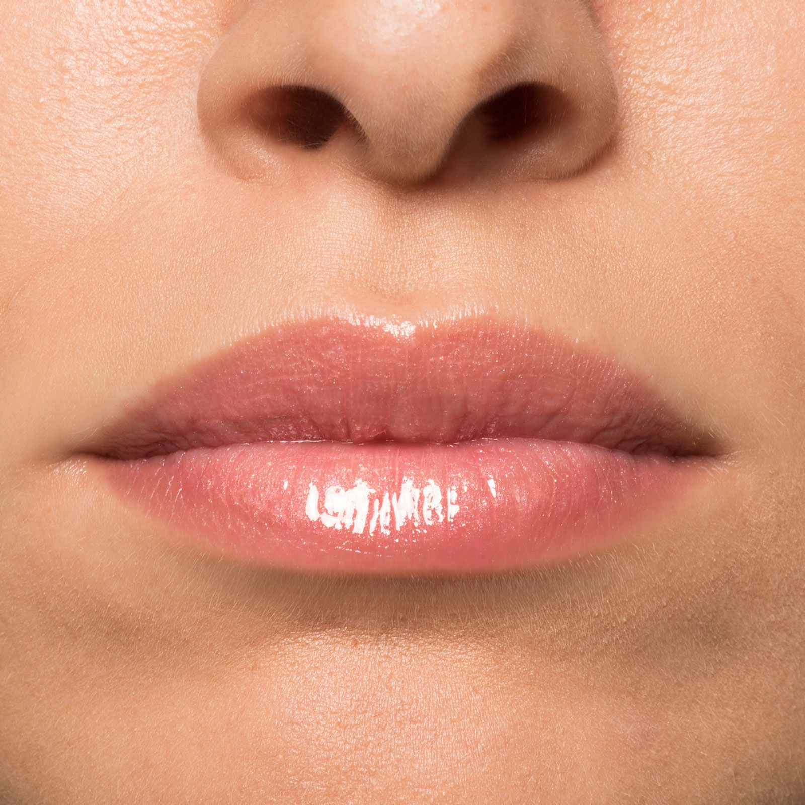 Stay-gloss-F2.jpg