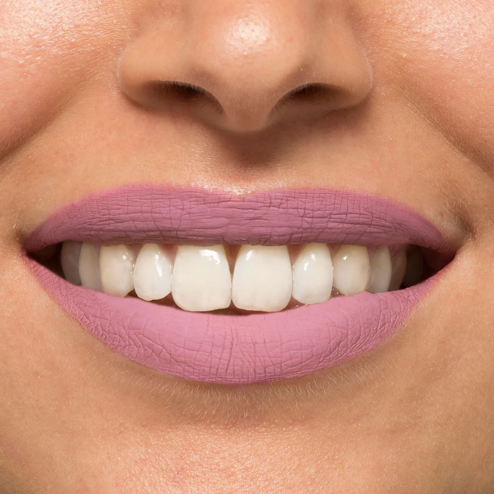 The-lipstick-70-lily-rose.jpg