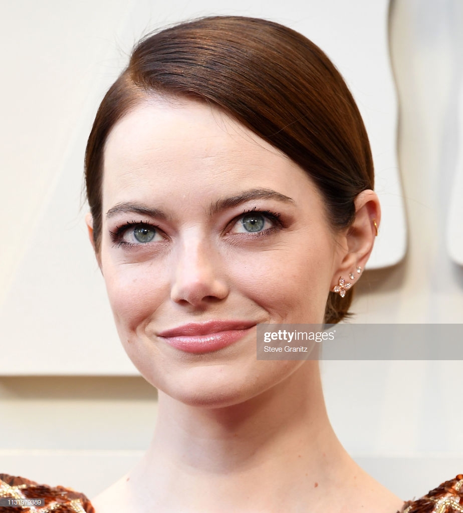HOLLYWOOD, CALIFORNIA - Fevereiro 24: Emma Stone arrives at the 91st Annual Academy Awards at Hollywood and Highland on Fevereiro 24, 2019 in Hollywood, California. (Photo by Steve Granitz/WireImage)