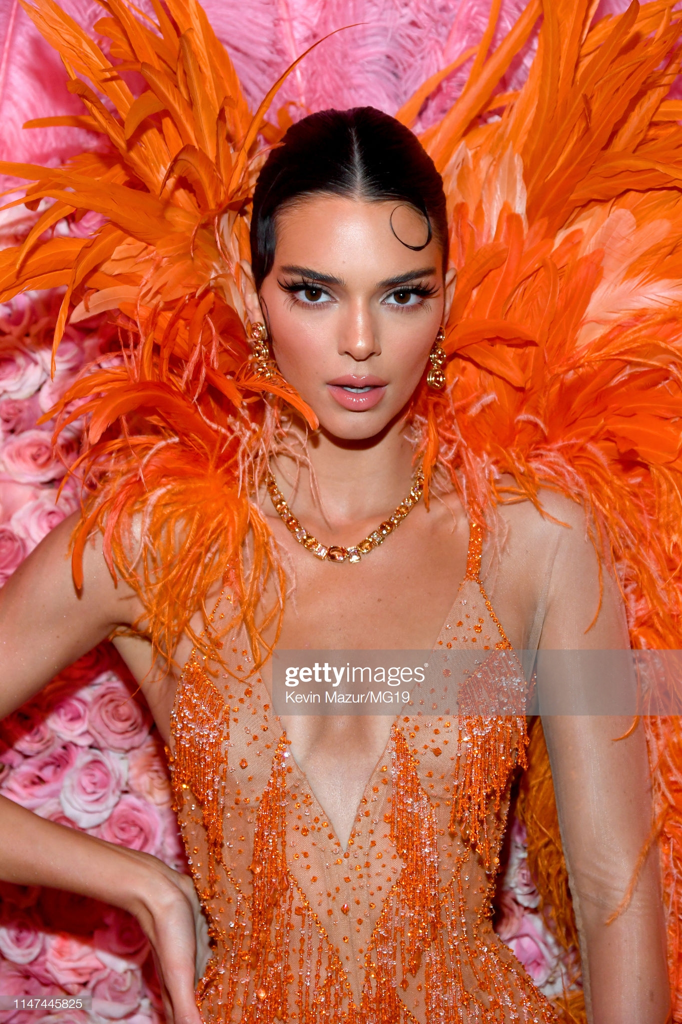 NEW YORK, NEW YORK - Maio 06: Kendall Jenner attends The 2019 Met Gala Celebrating Camp: Notes on Fashion at Metropolitan Museum of Art on Maio 06, 2019 in New York City. (Photo by Kevin Mazur/MG19/Getty Images for The Met Museum/Vogue)