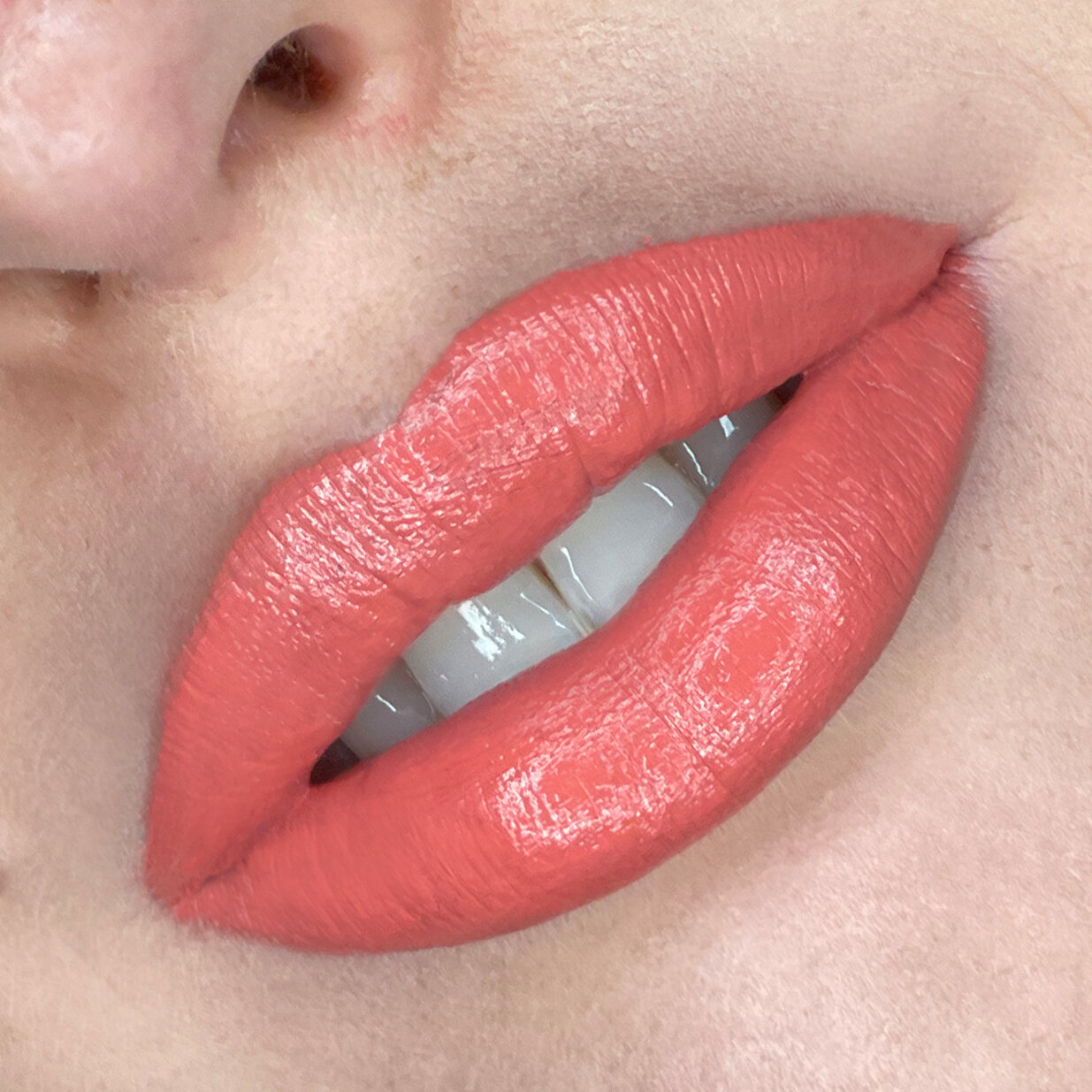 lips_matte-lipstick_165.jpg