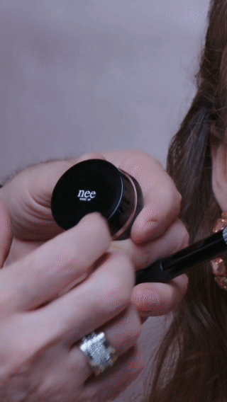 EYESHADOW 