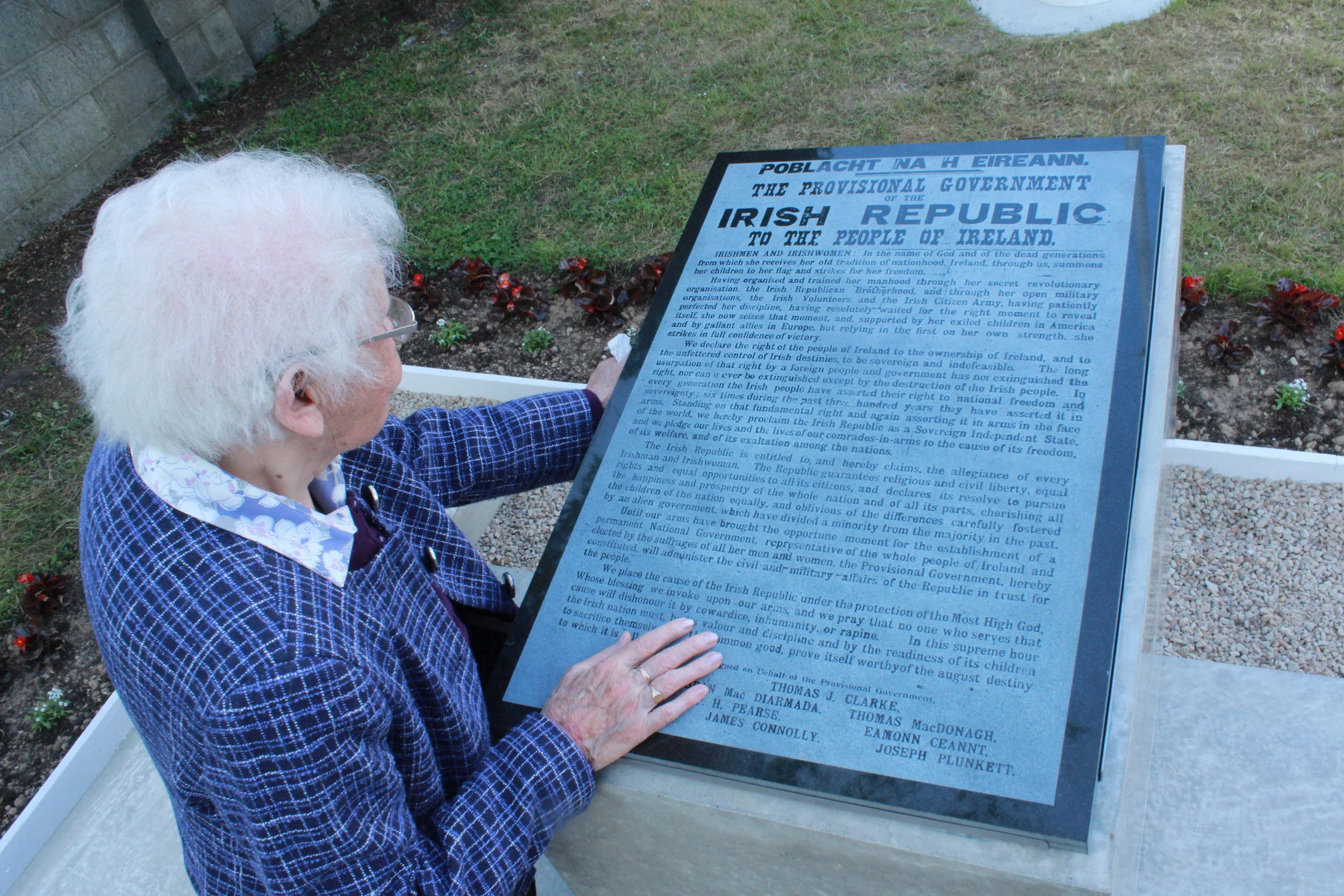 peace garden 188.JPG